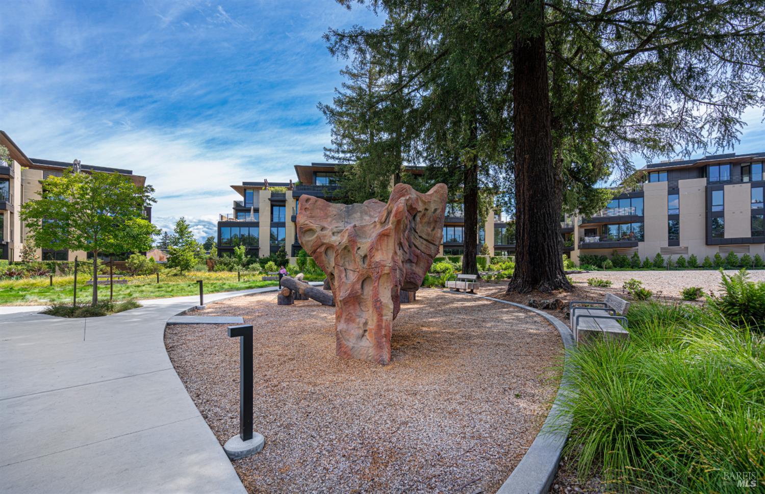 164 Healdsburg Avenue