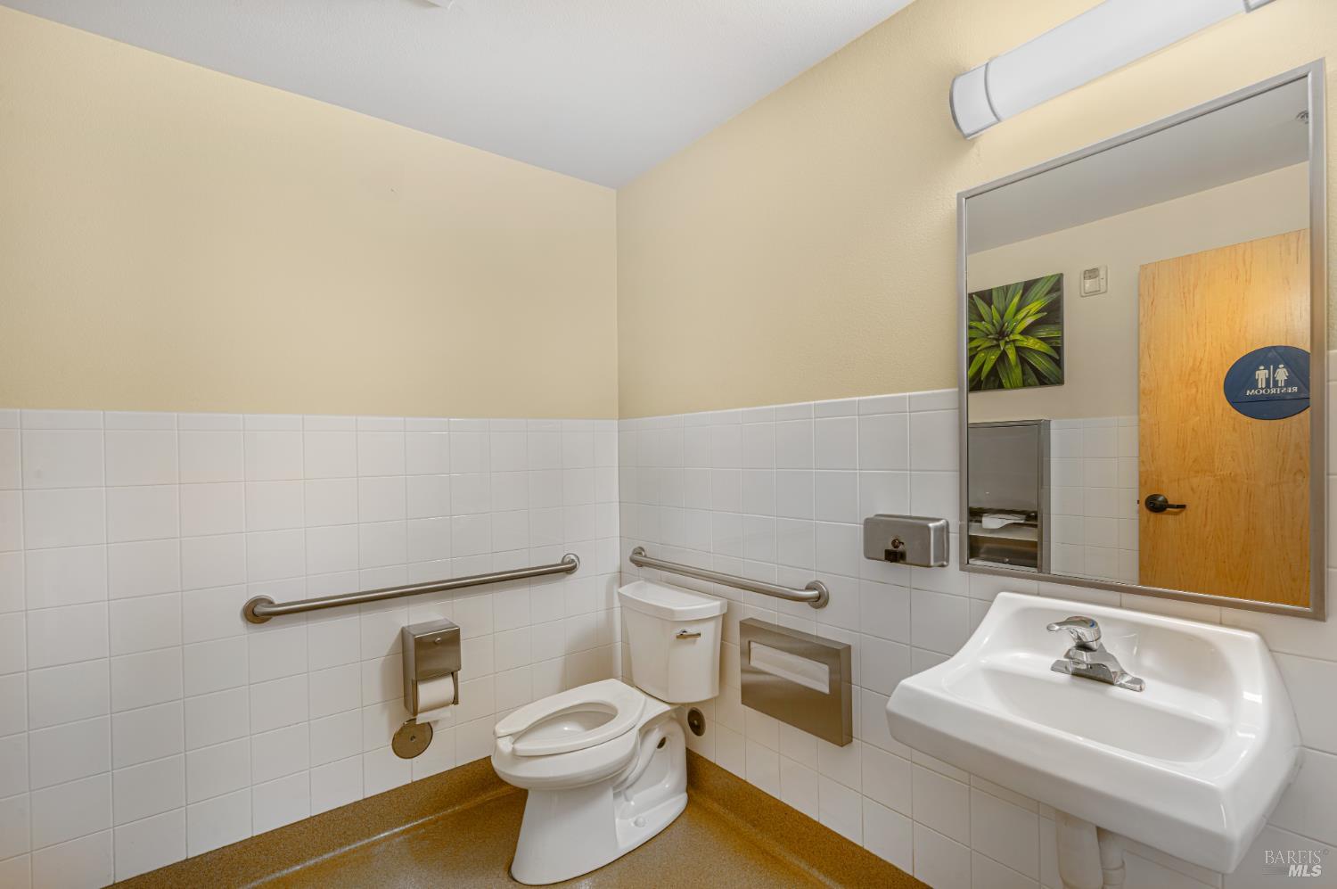 4867 Old Redwood Highway