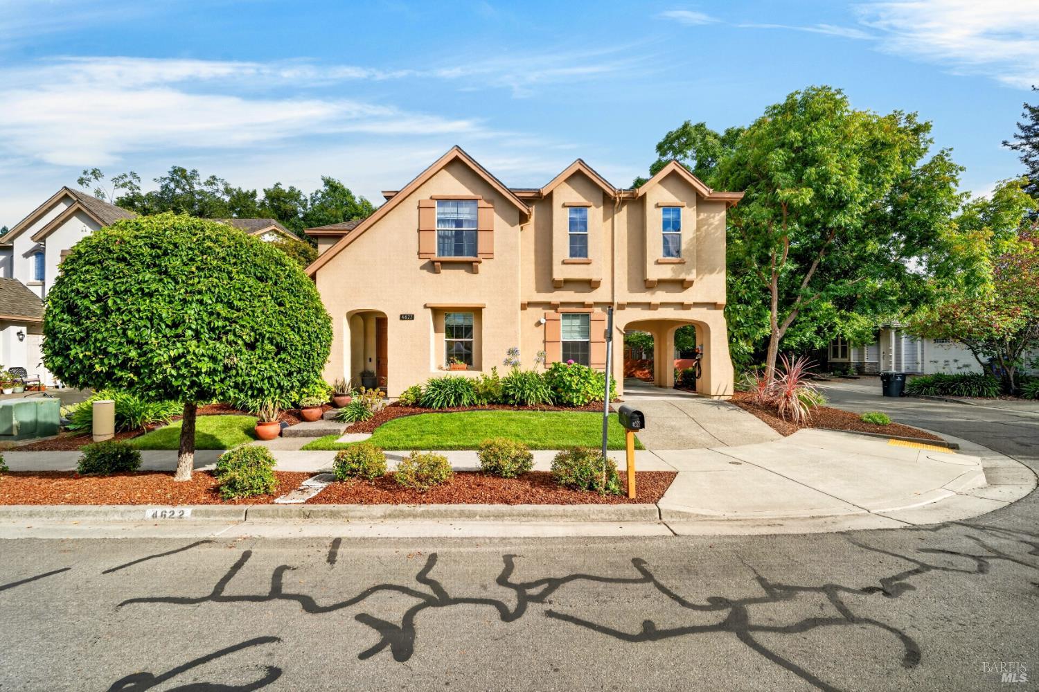 4622 Summerhays Place