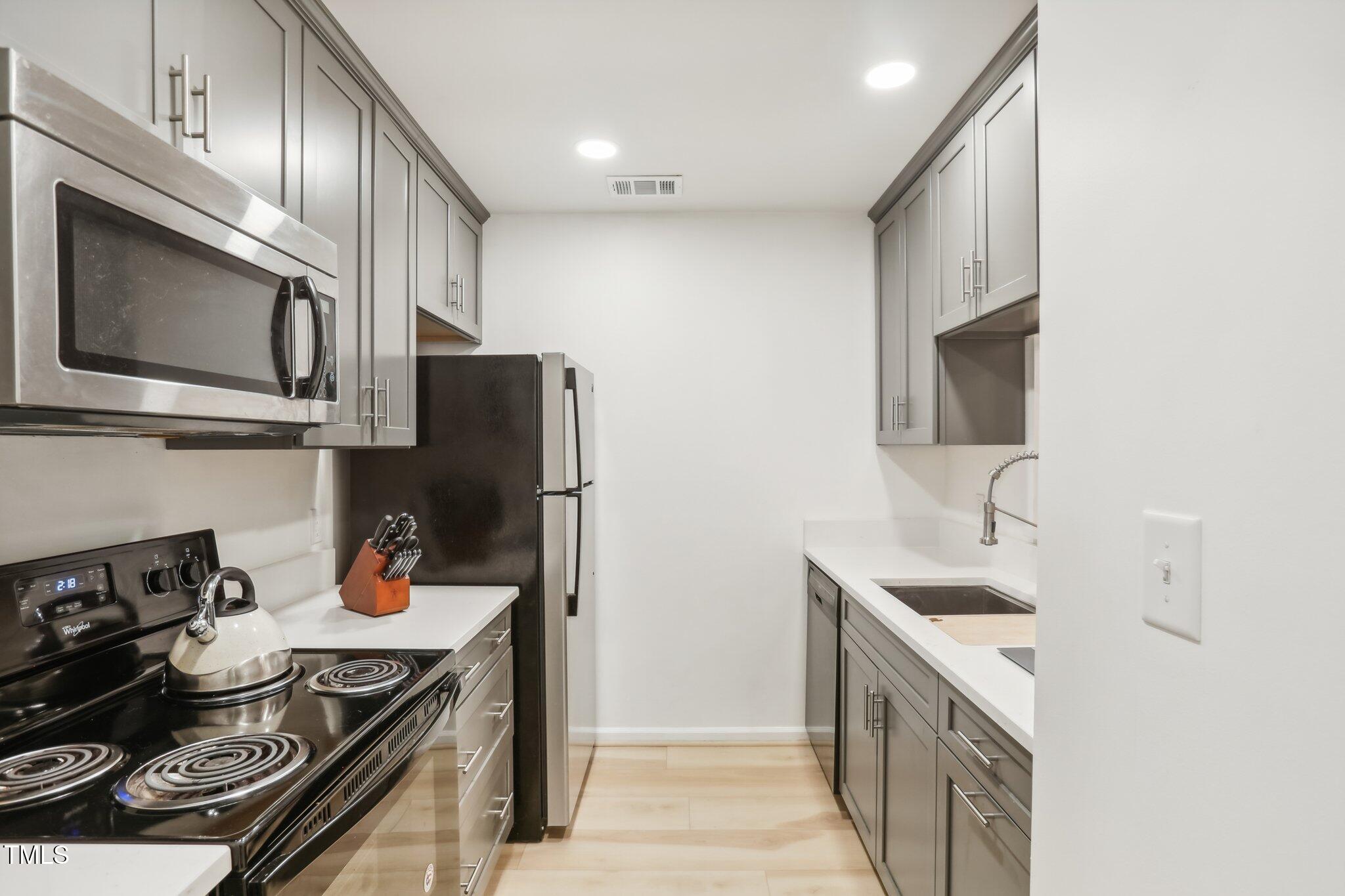 600 Audubon Lake Drive Unit: 08c32