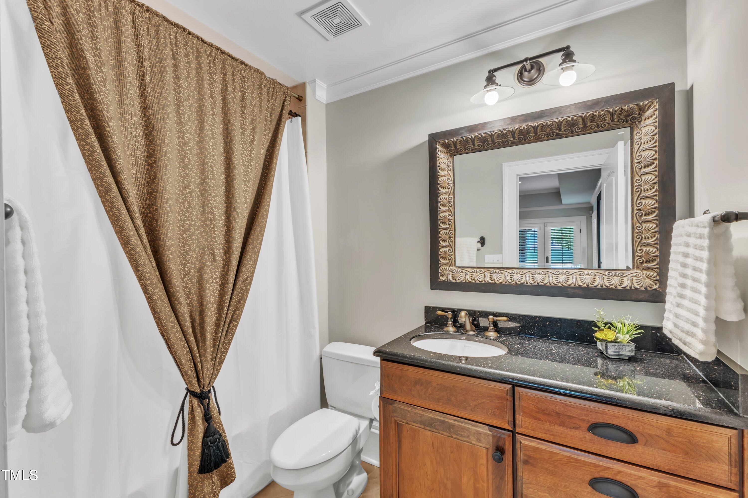 2117 Buckingham Road