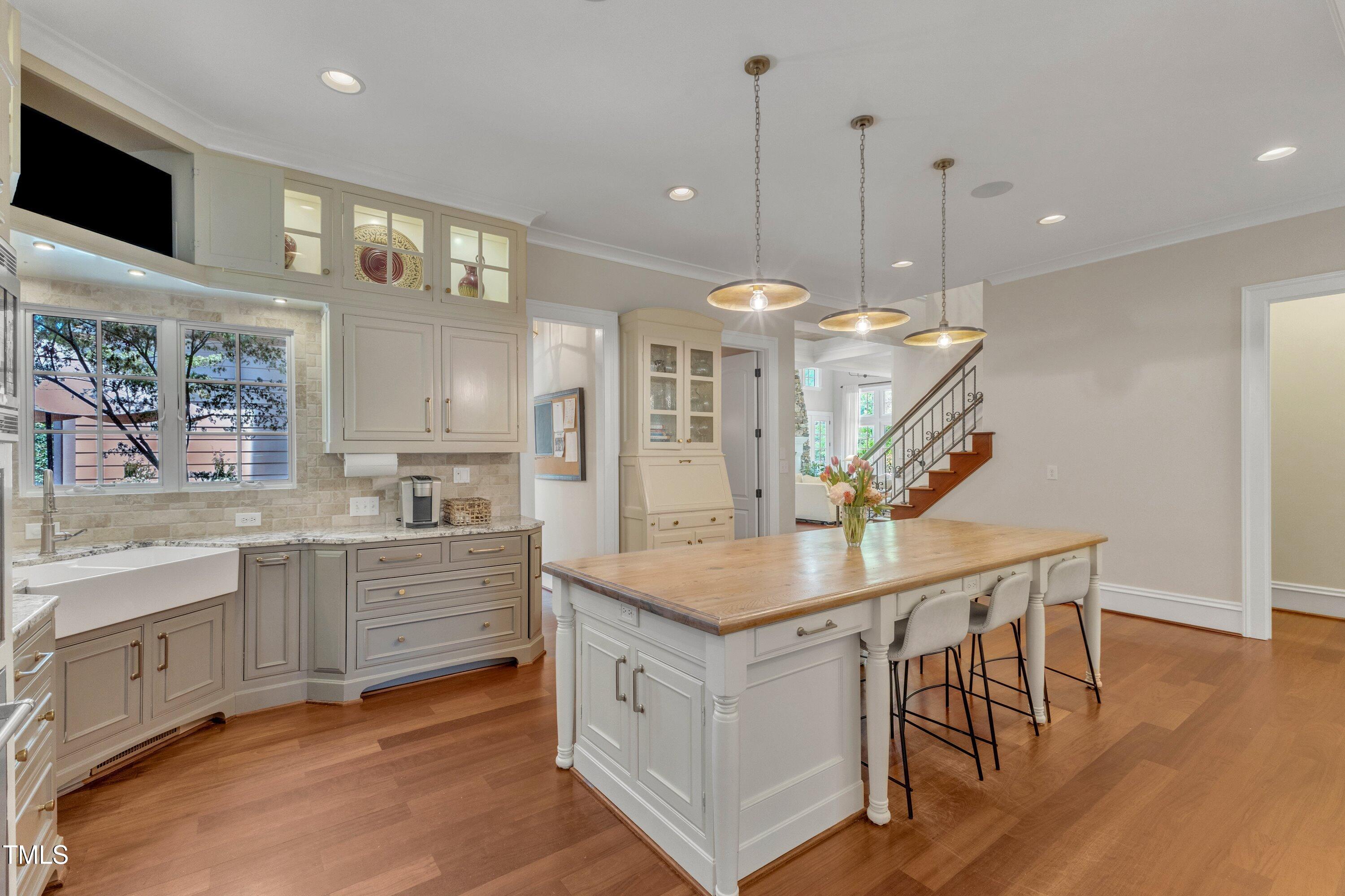 2117 Buckingham Road