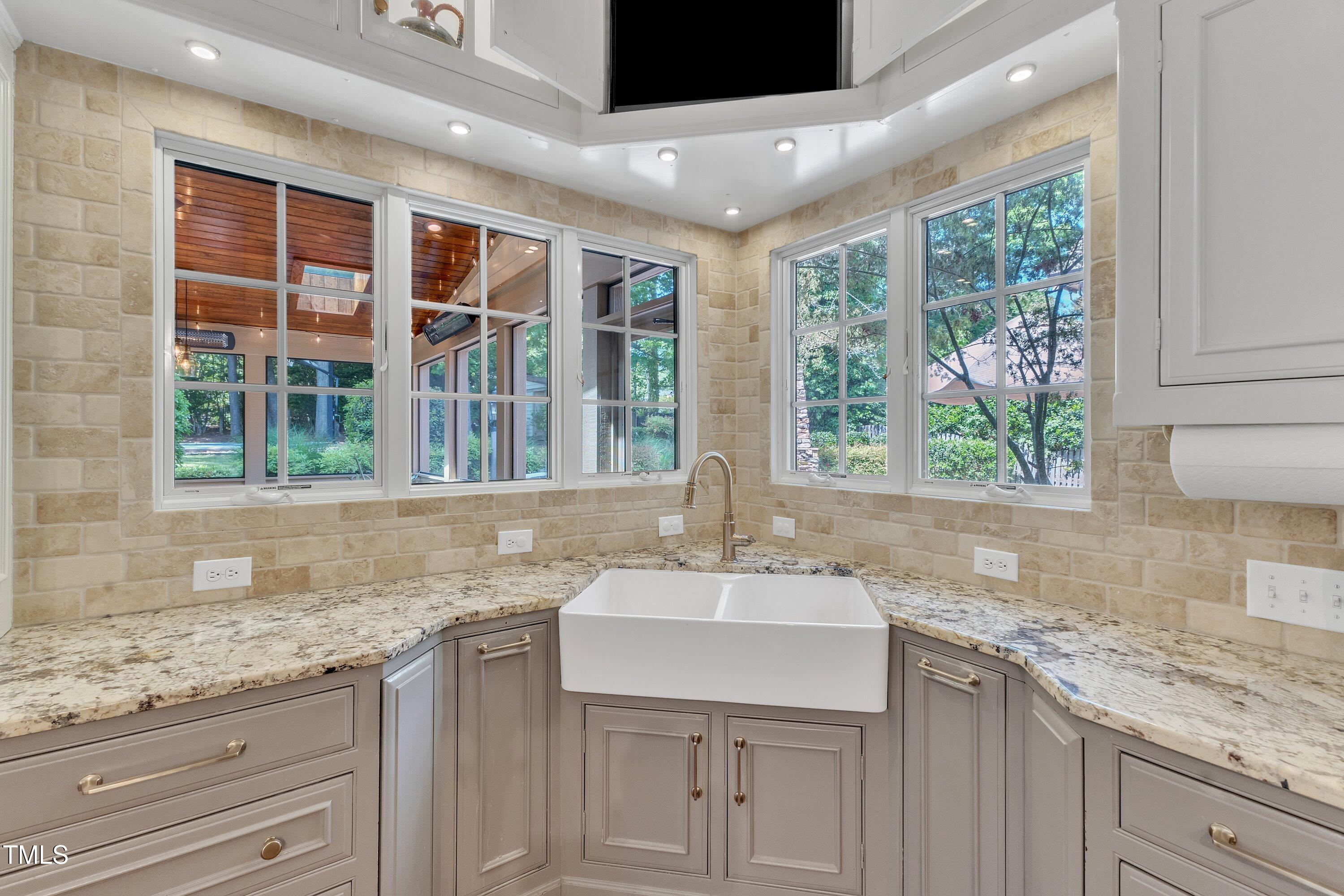 2117 Buckingham Road