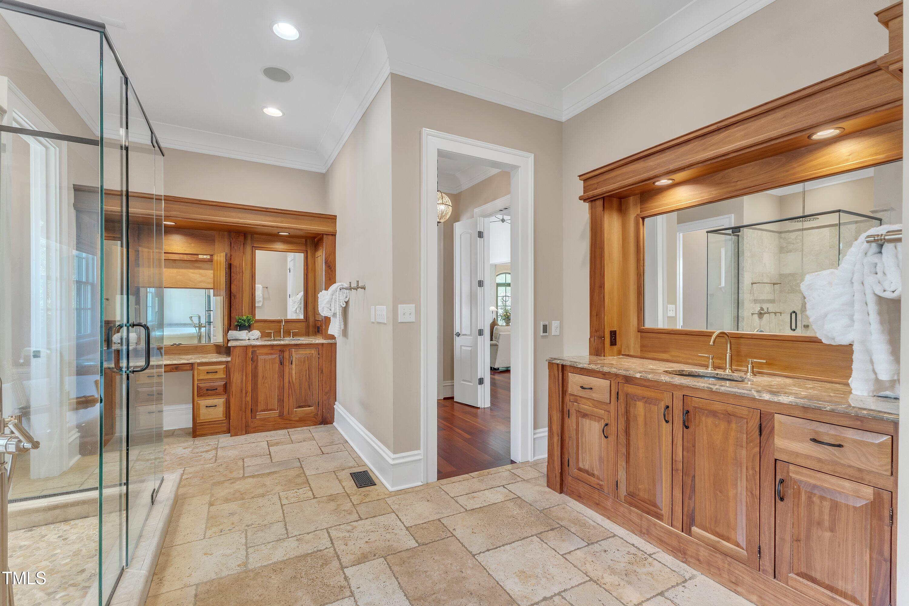 2117 Buckingham Road