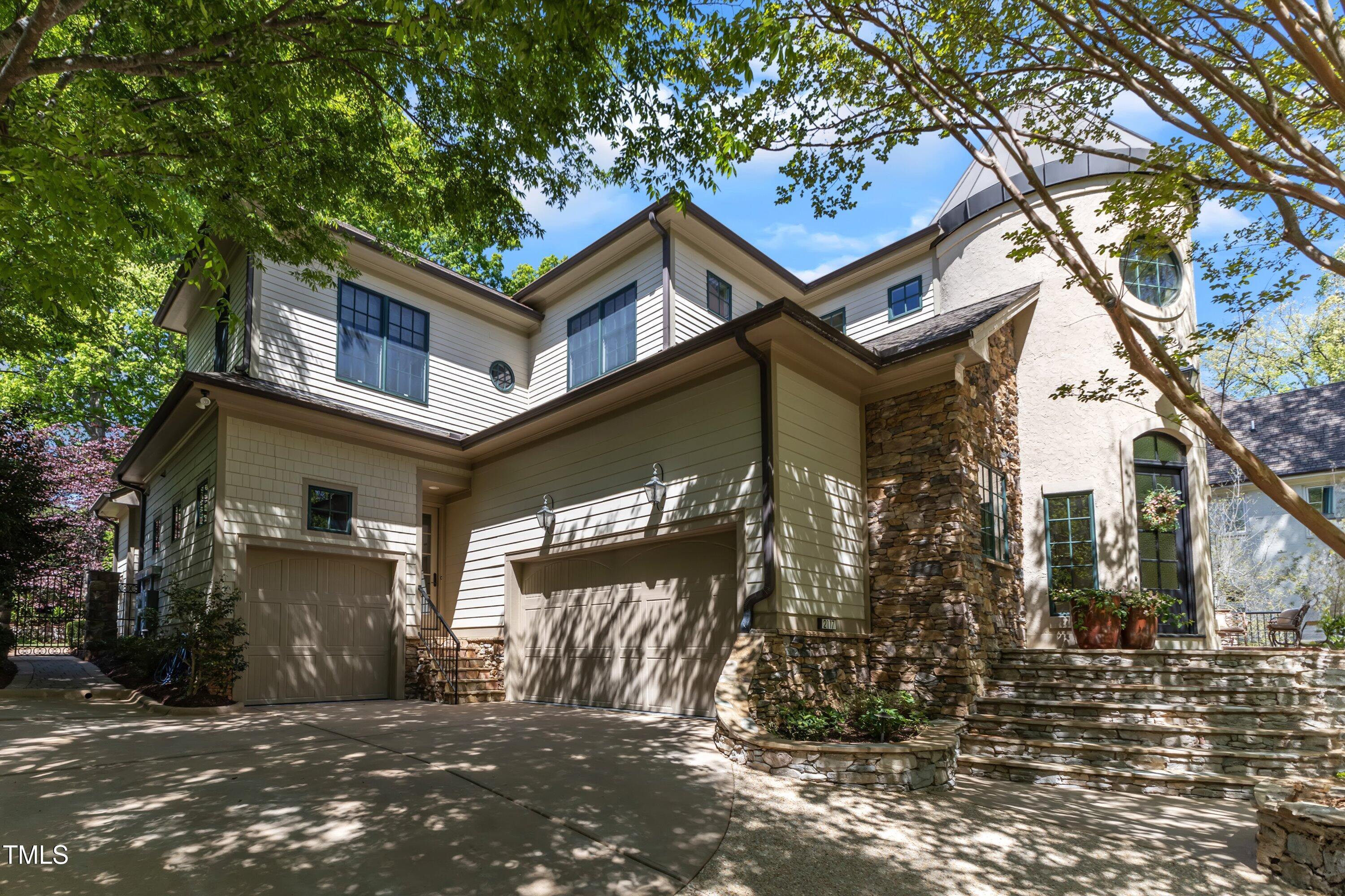 2117 Buckingham Road