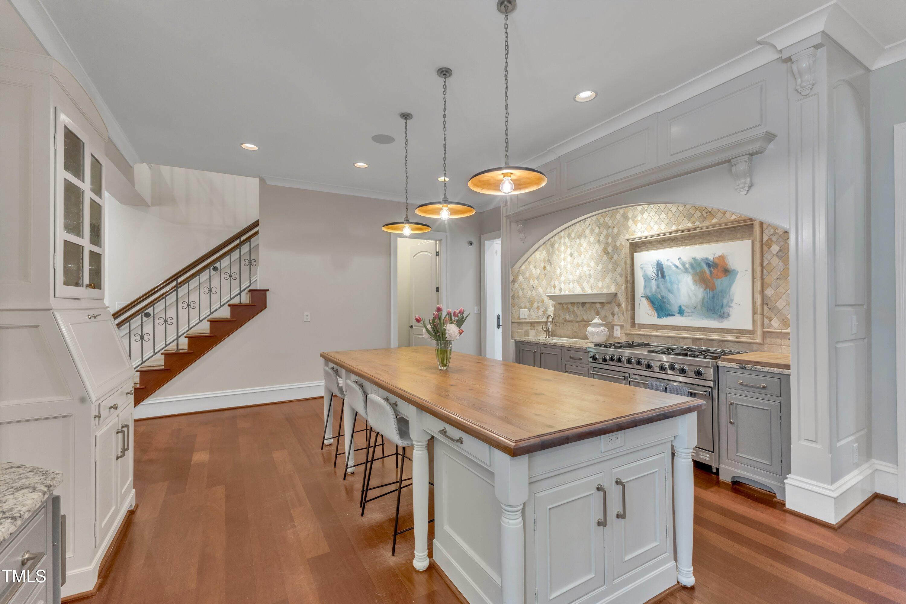 2117 Buckingham Road