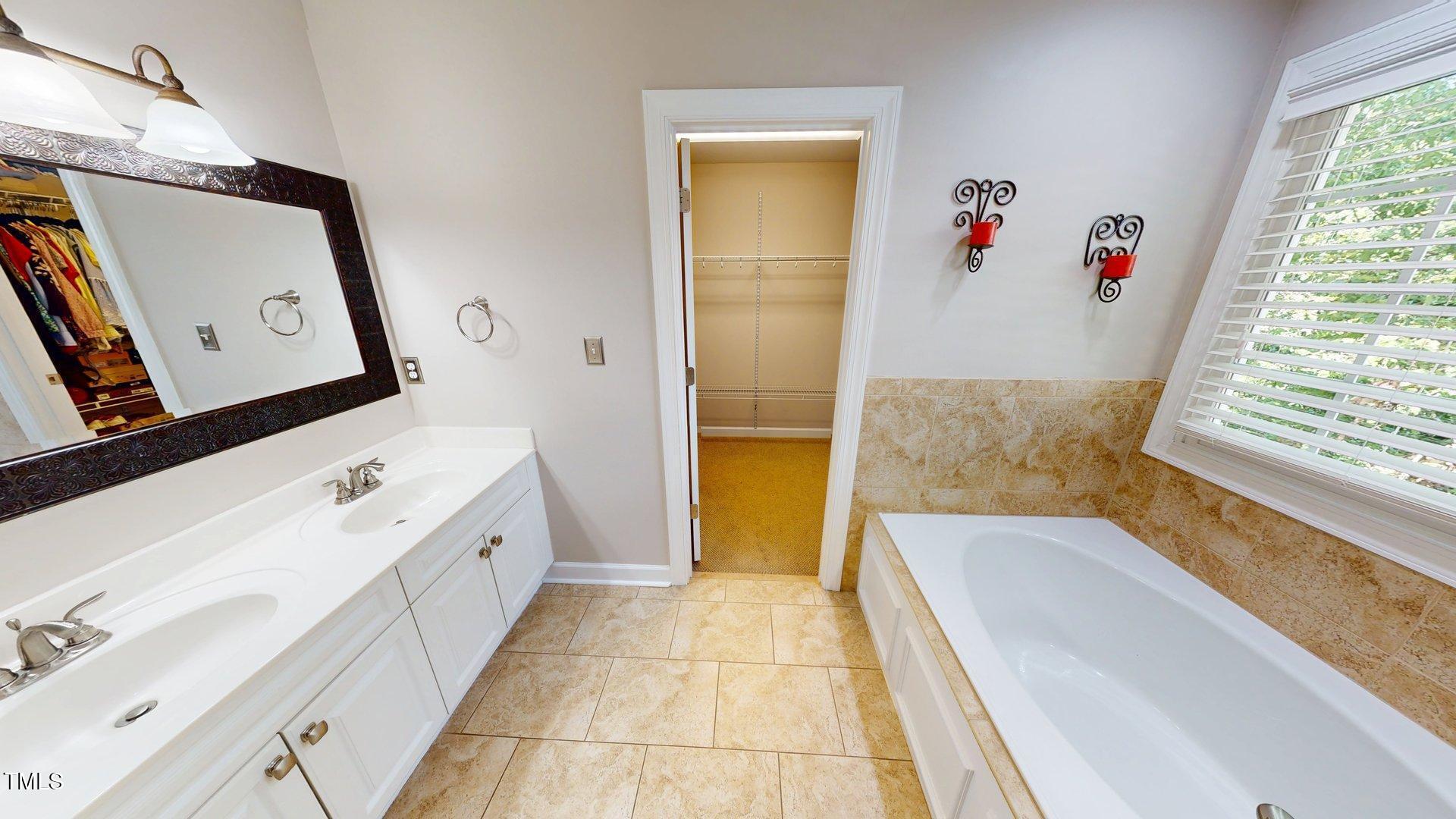 5305 Balmy Dawn Court