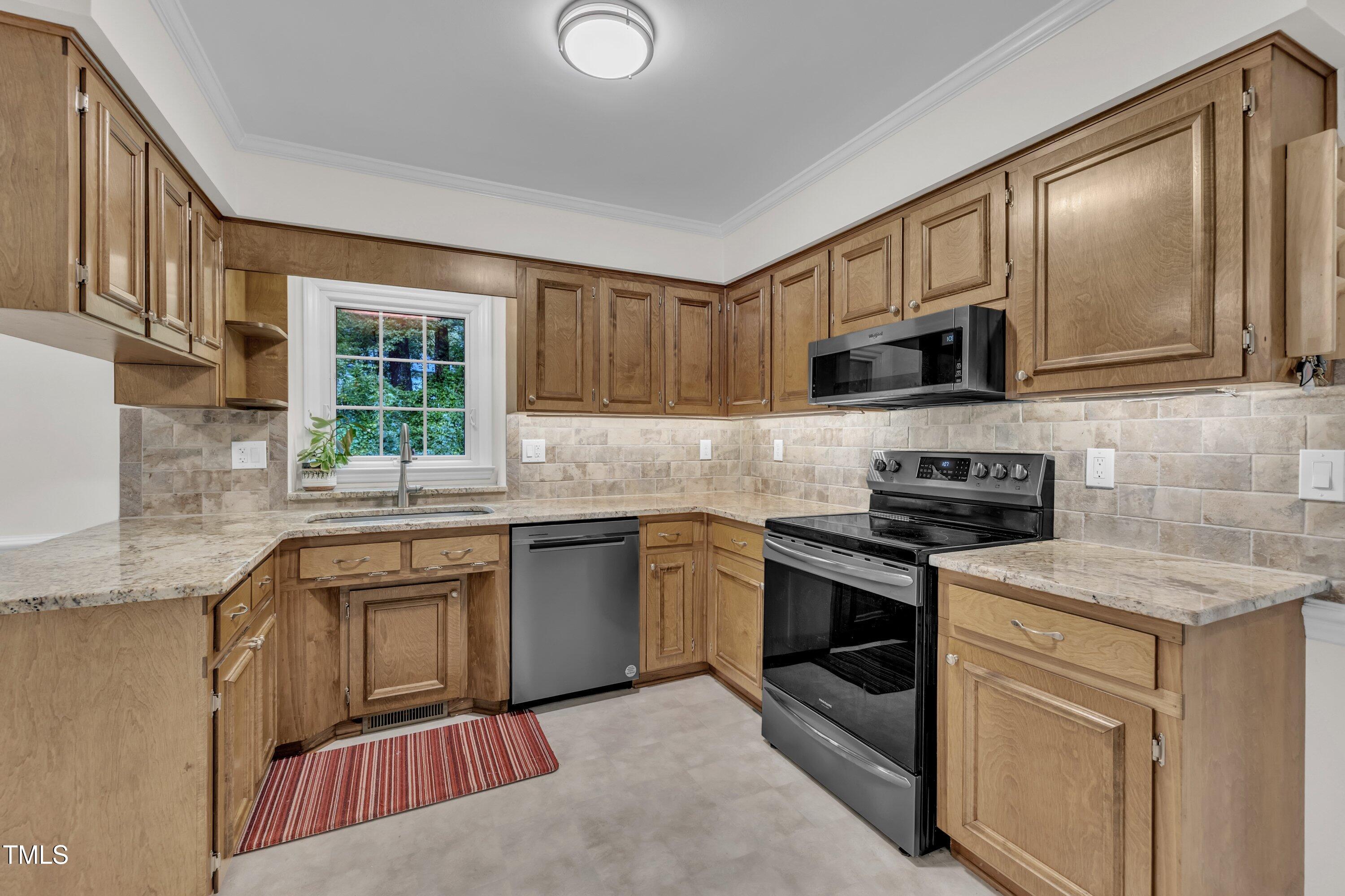 7405 Chippenham Court