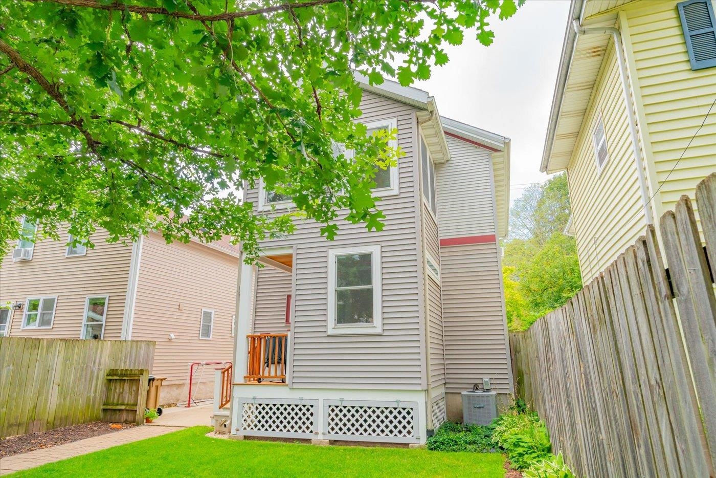121 N Ingersoll Street