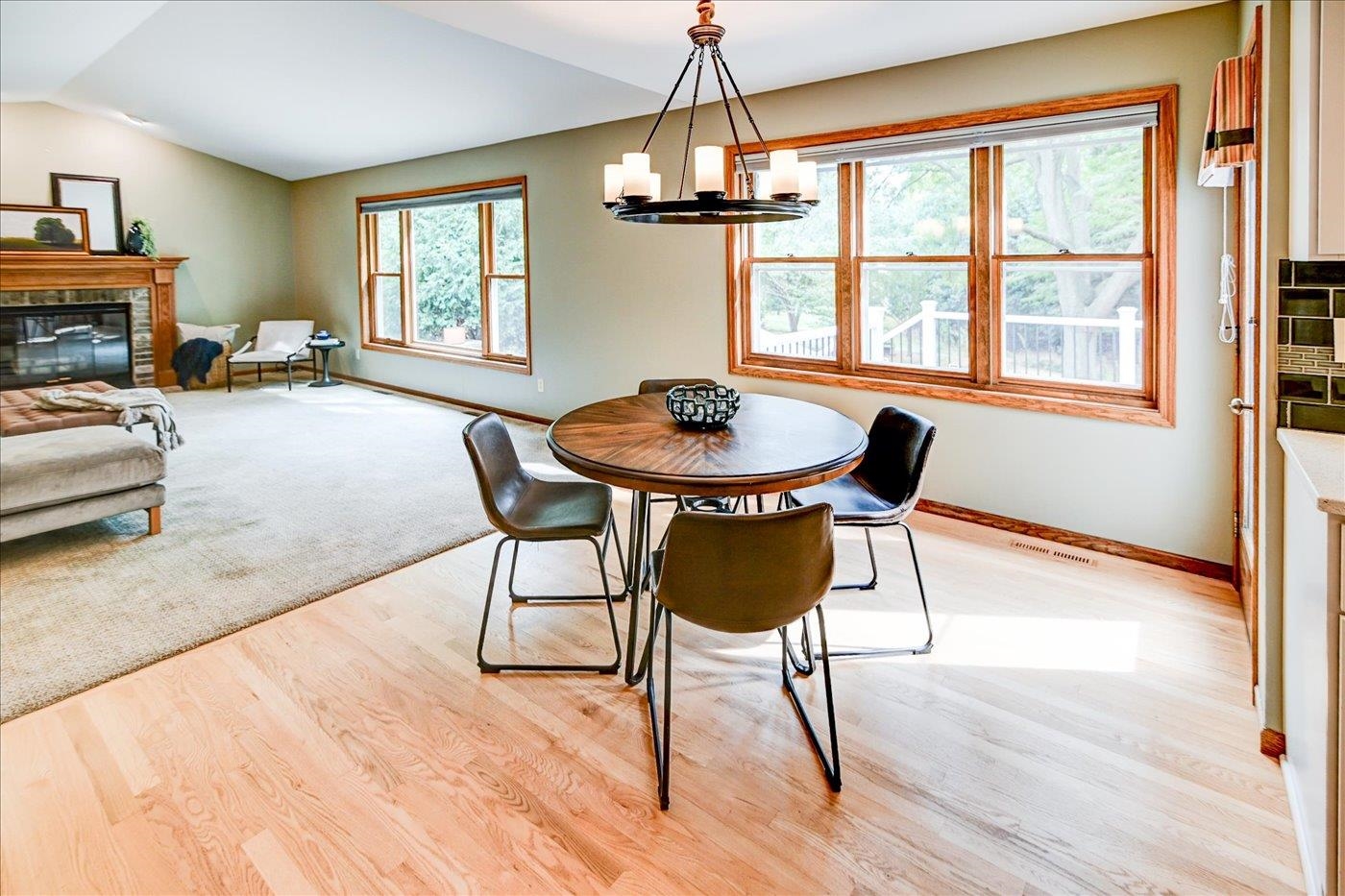 950 Sauk Ridge Trail