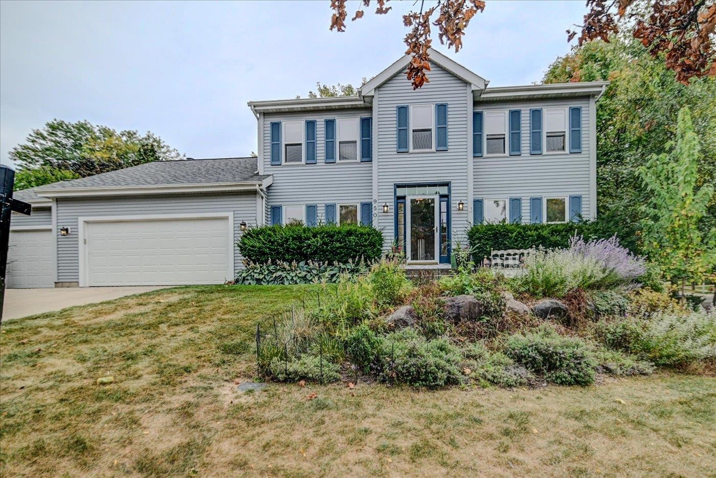 950 Sauk Ridge Trail