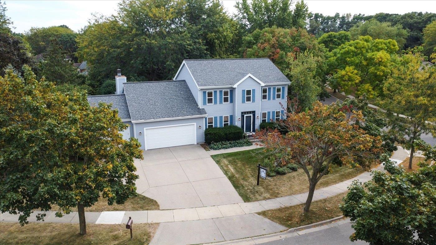 950 Sauk Ridge Trail