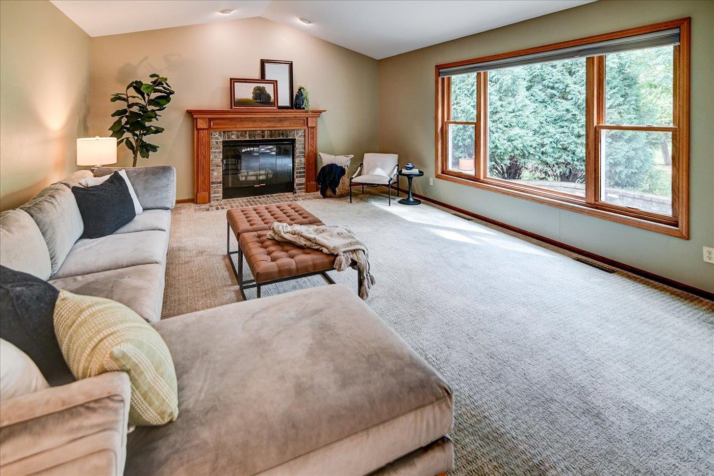 950 Sauk Ridge Trail