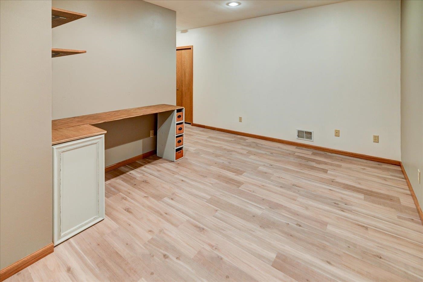 950 Sauk Ridge Trail