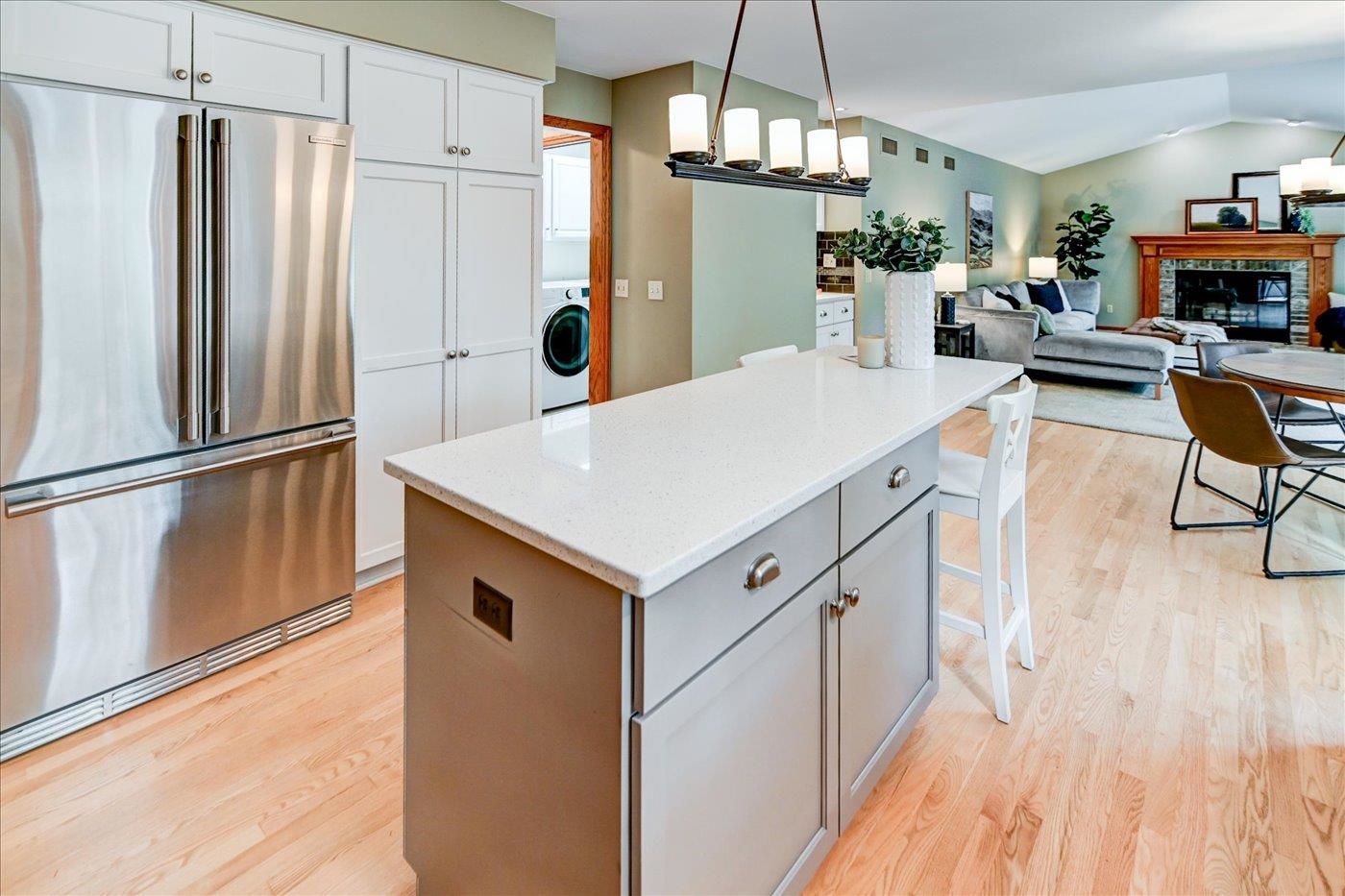 950 Sauk Ridge Trail