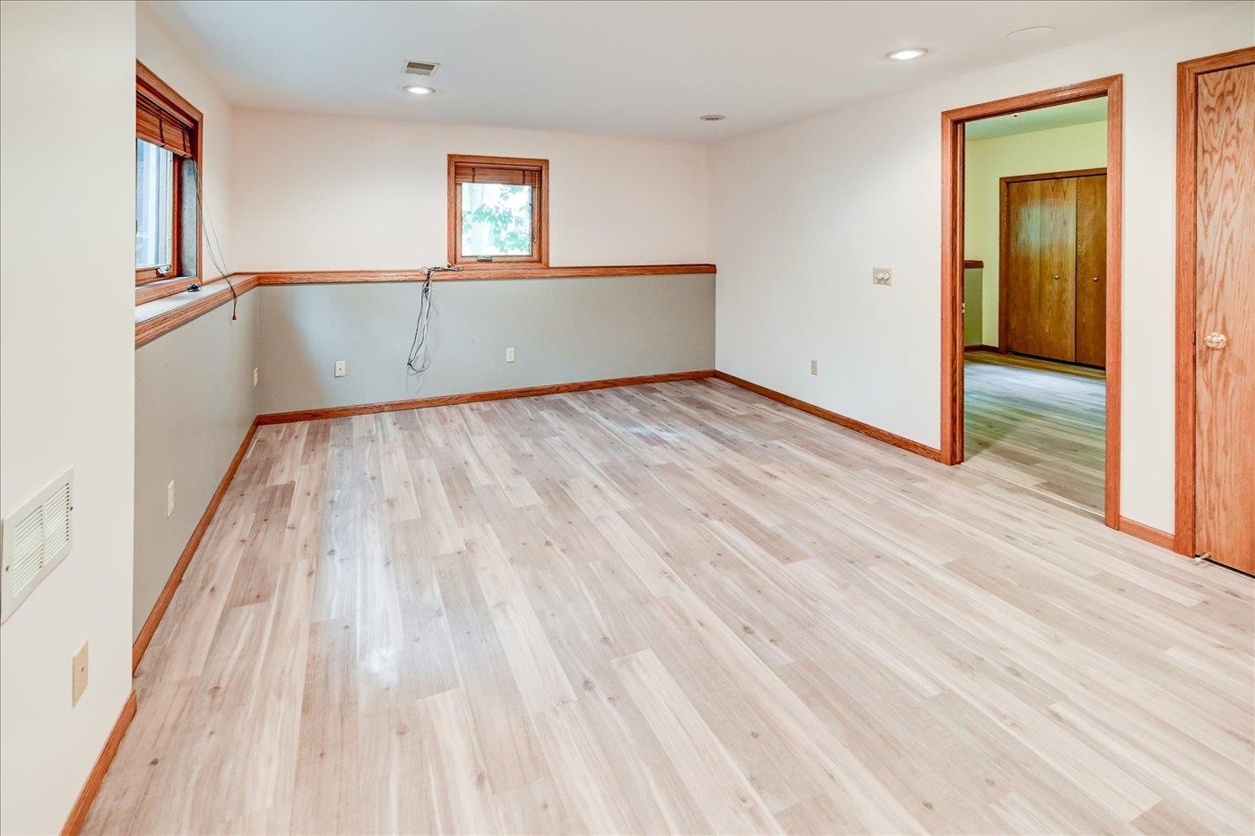 950 Sauk Ridge Trail