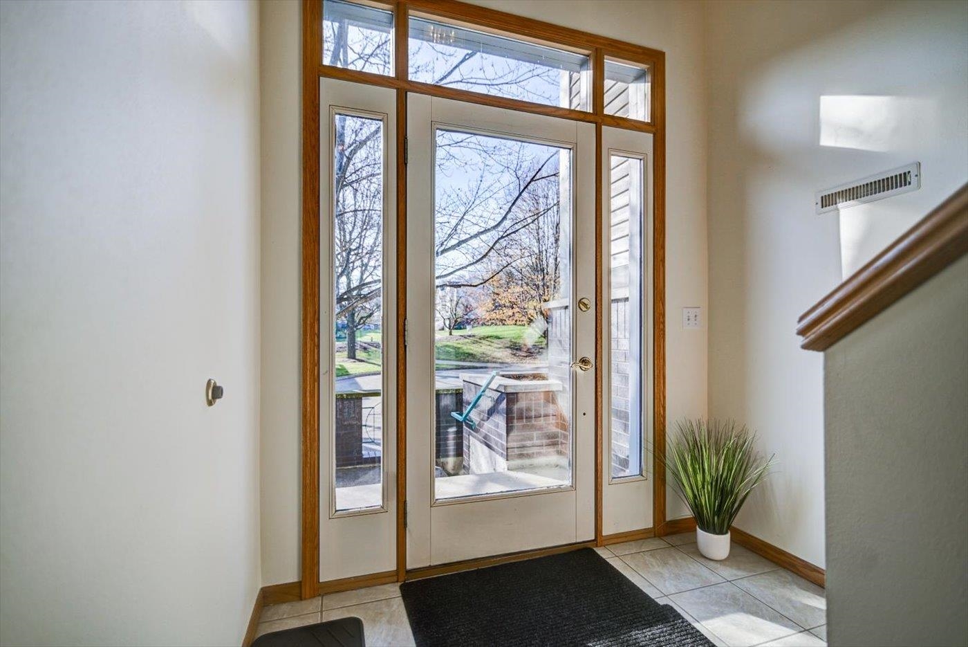 33 Deer Point Trail