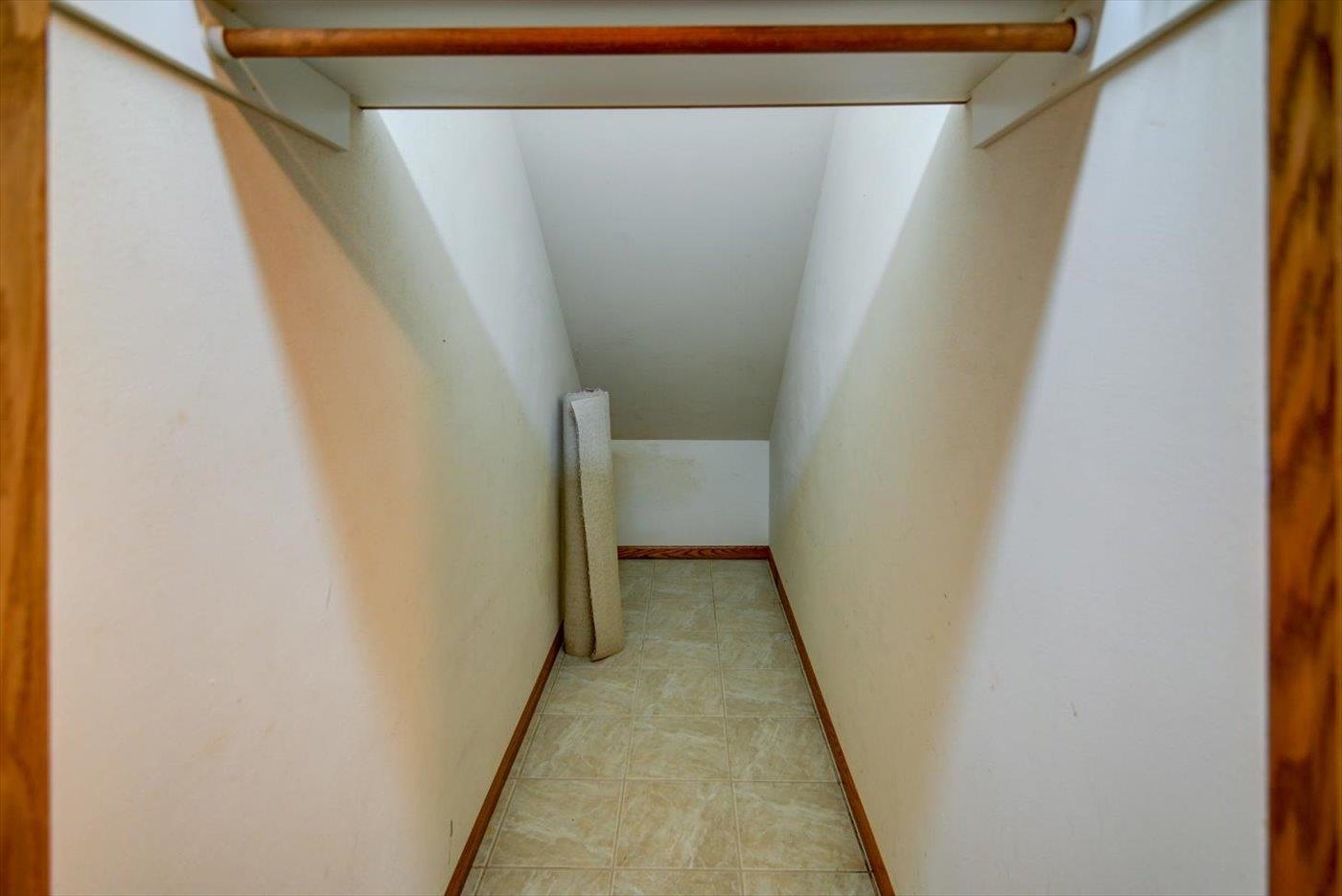 33 Deer Point Trail