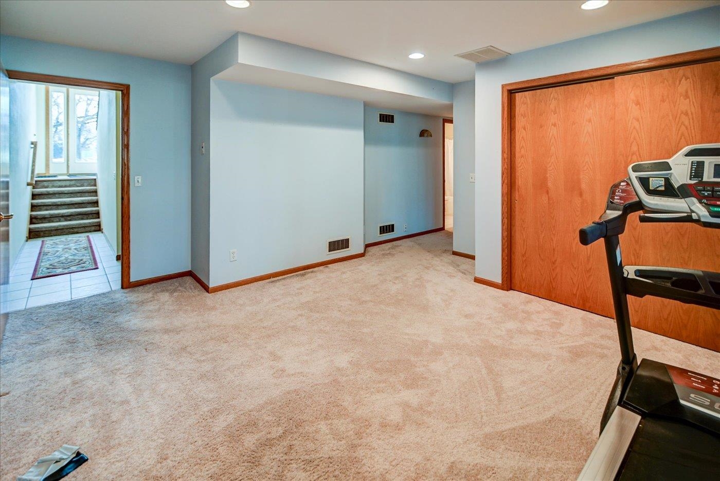 33 Deer Point Trail