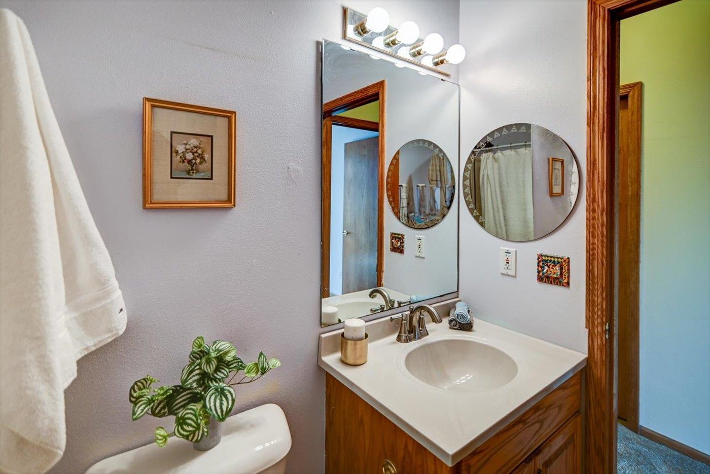 33 Deer Point Trail