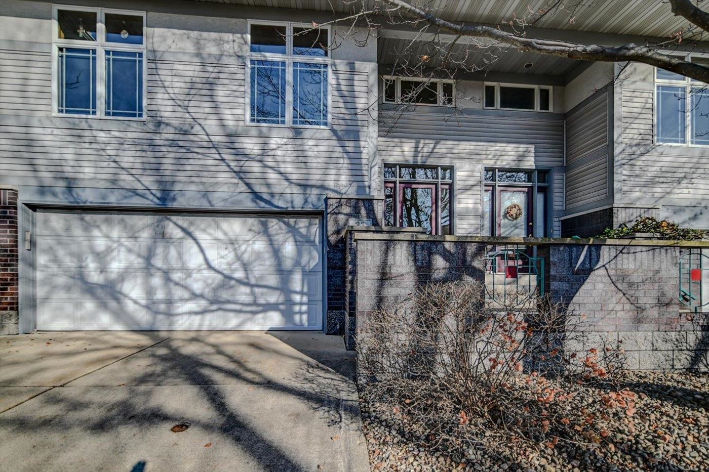 33 Deer Point Trail