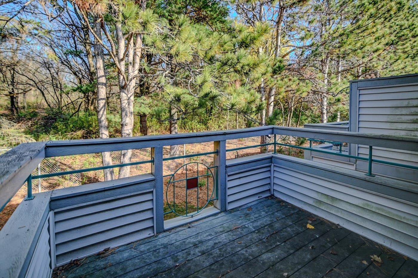 33 Deer Point Trail