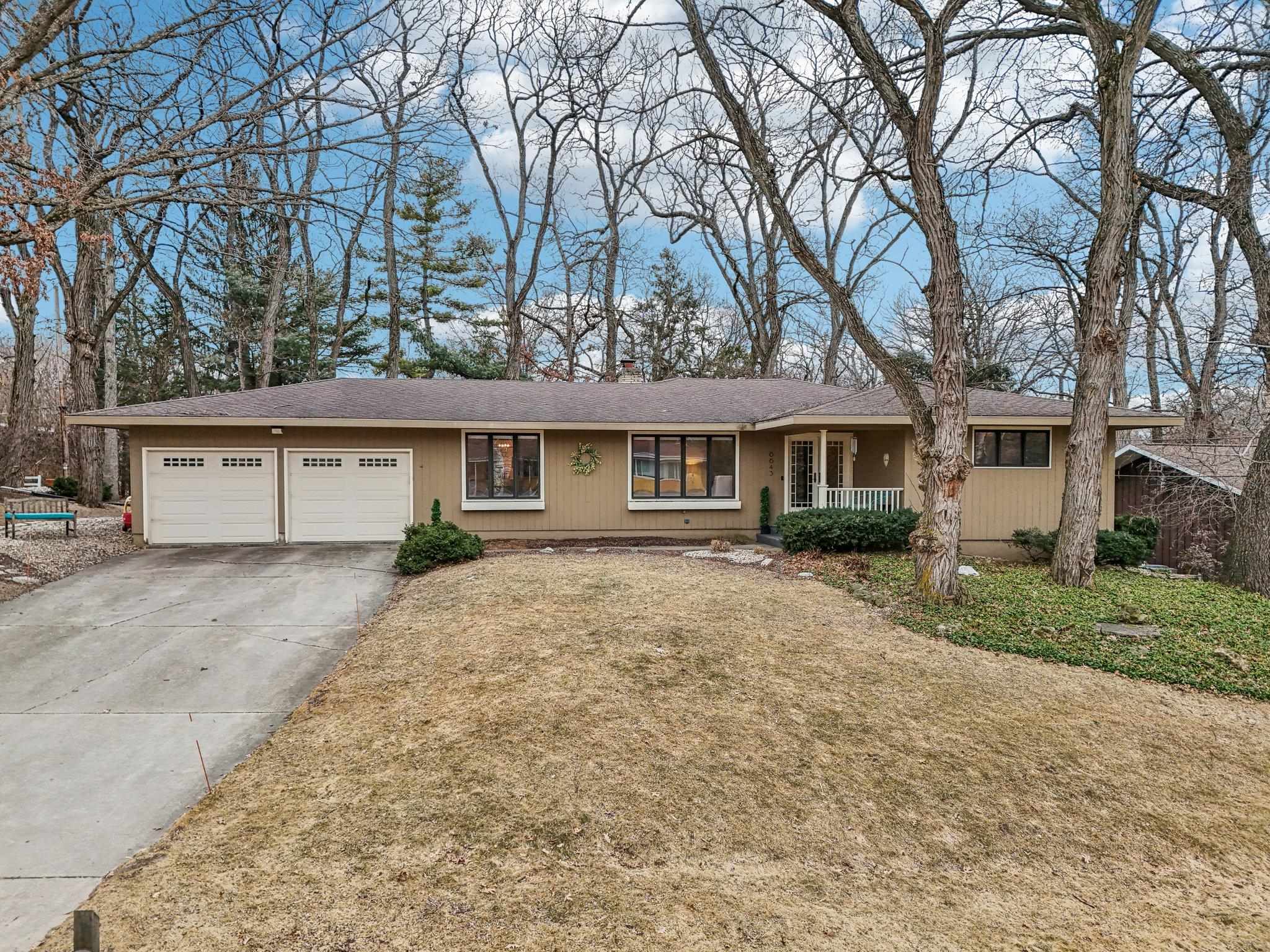 6643 Columbus Drive