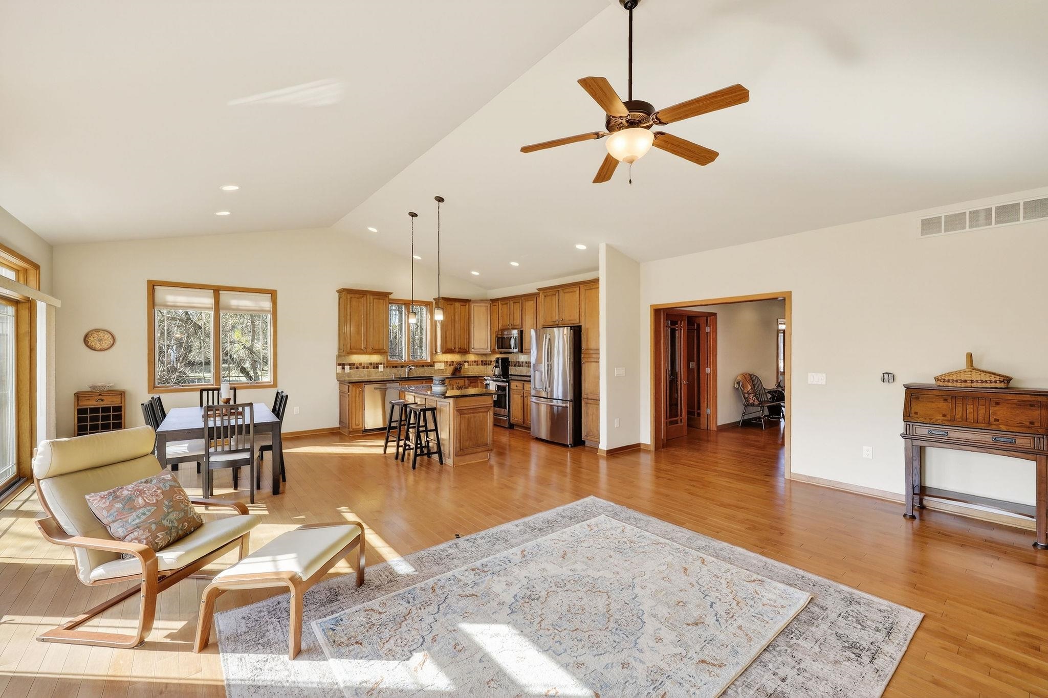 2417 Jeffy Trail