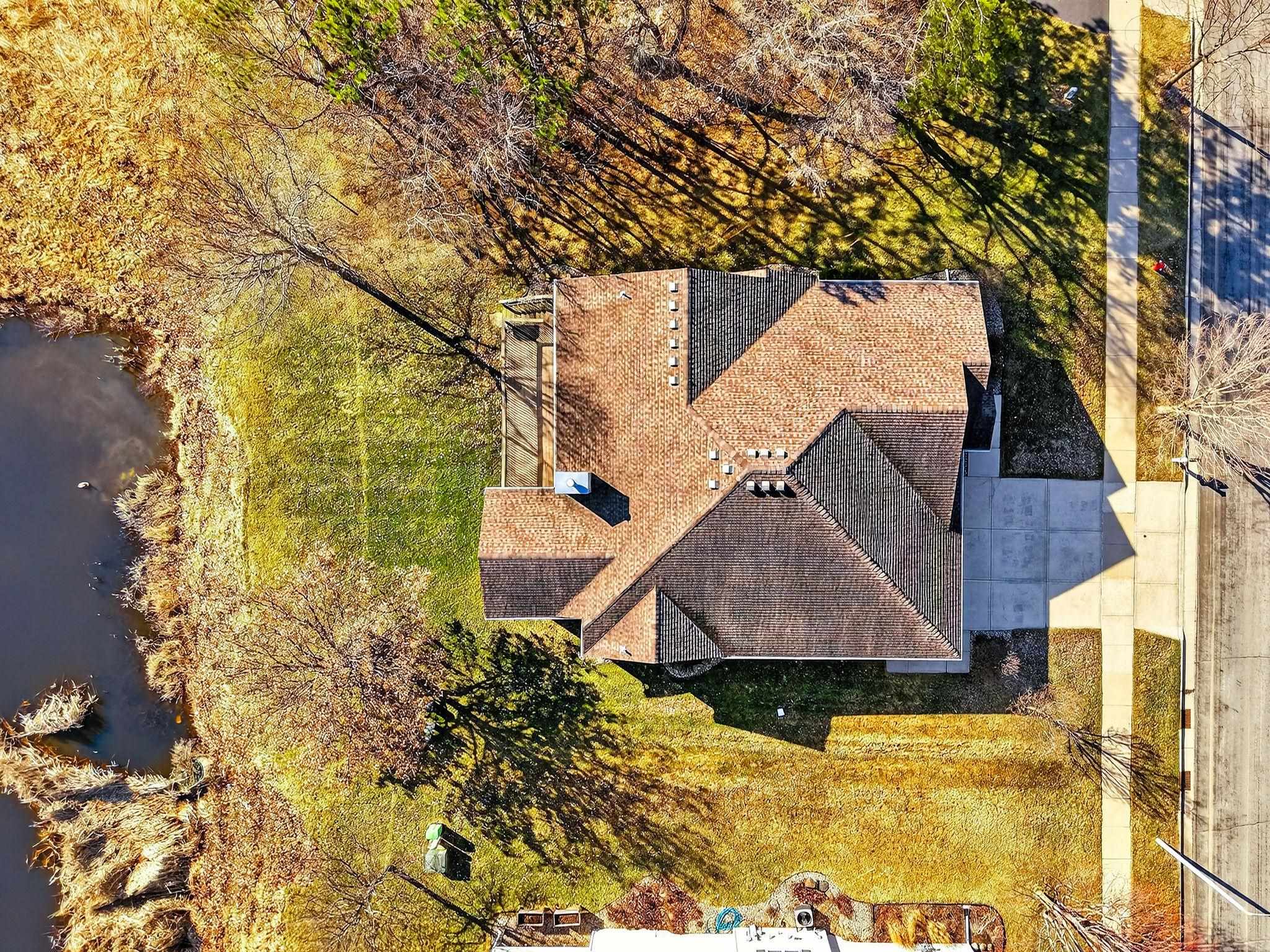 2417 Jeffy Trail