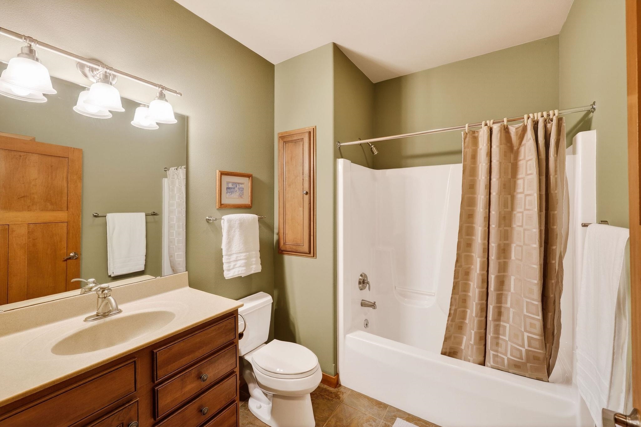 2417 Jeffy Trail