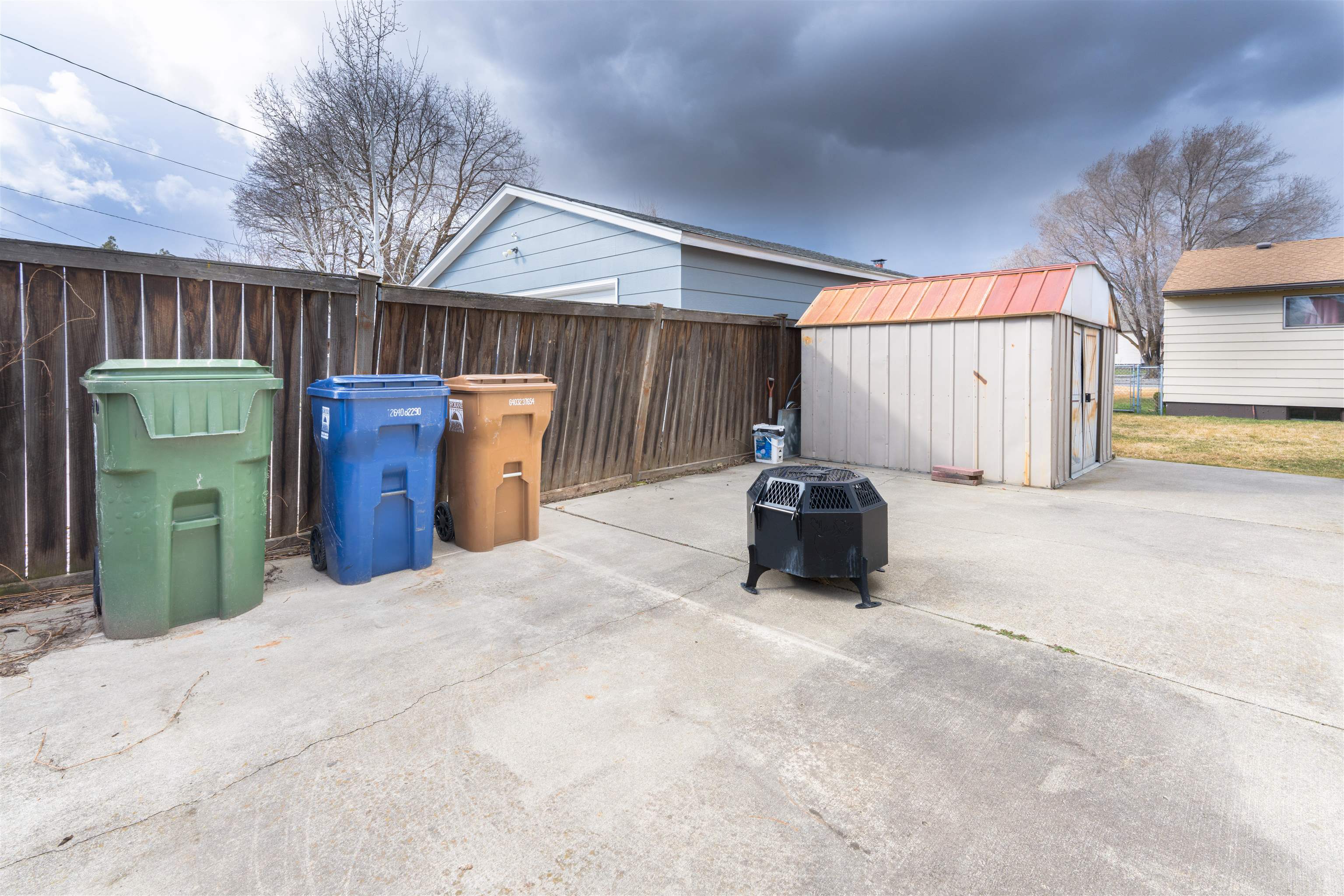 1103 W Decatur Ave