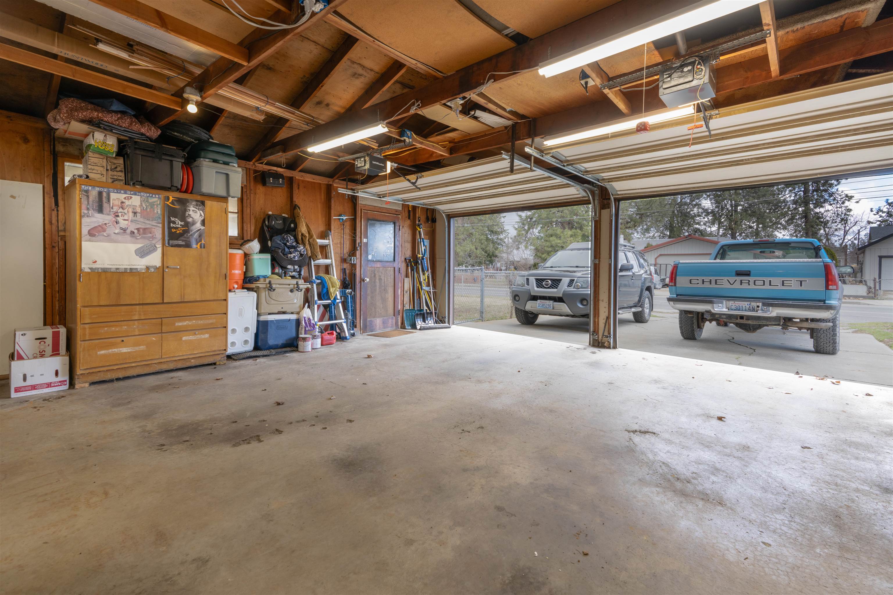 1103 W Decatur Ave