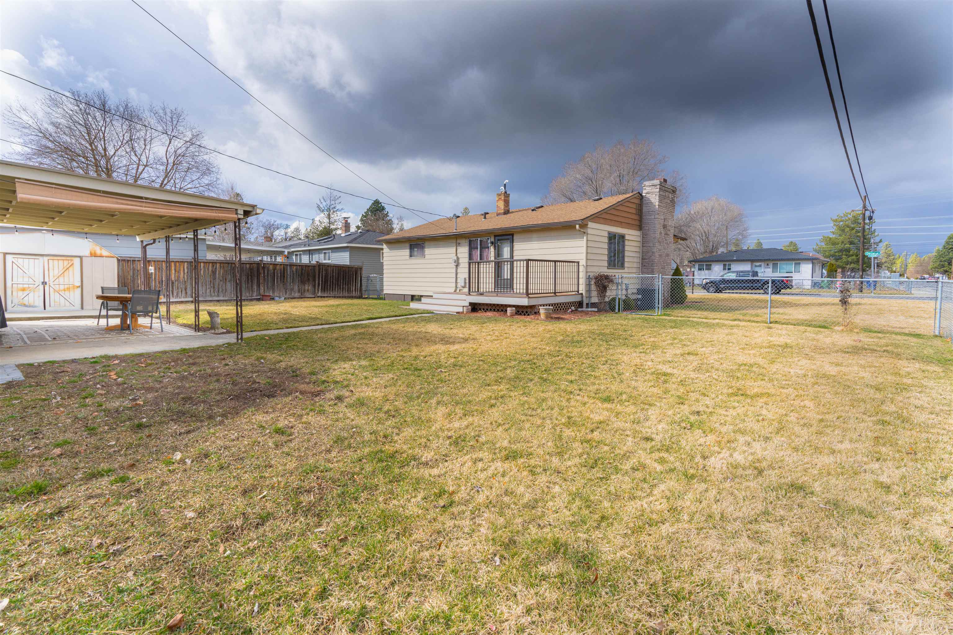 1103 W Decatur Ave