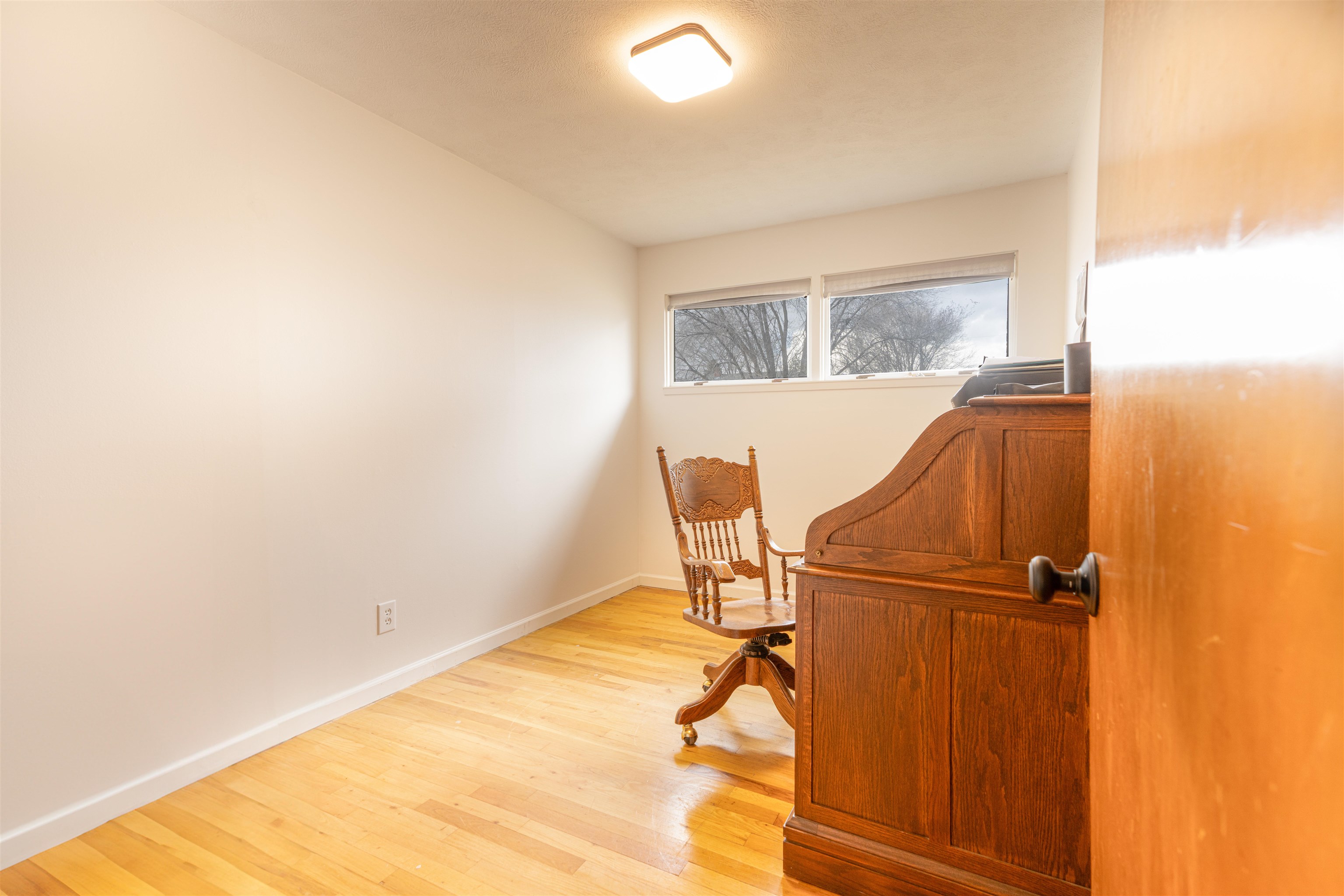 1103 W Decatur Ave