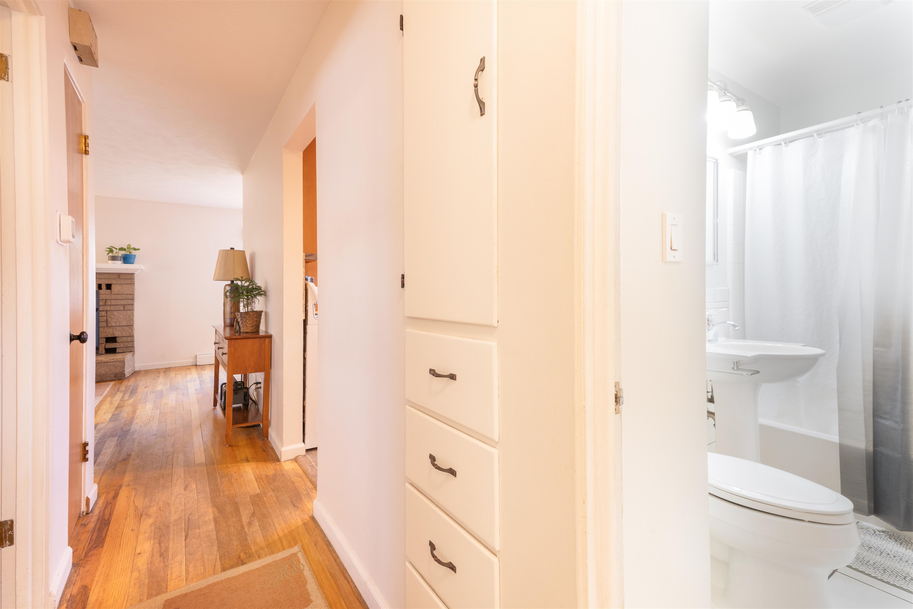 1103 W Decatur Ave