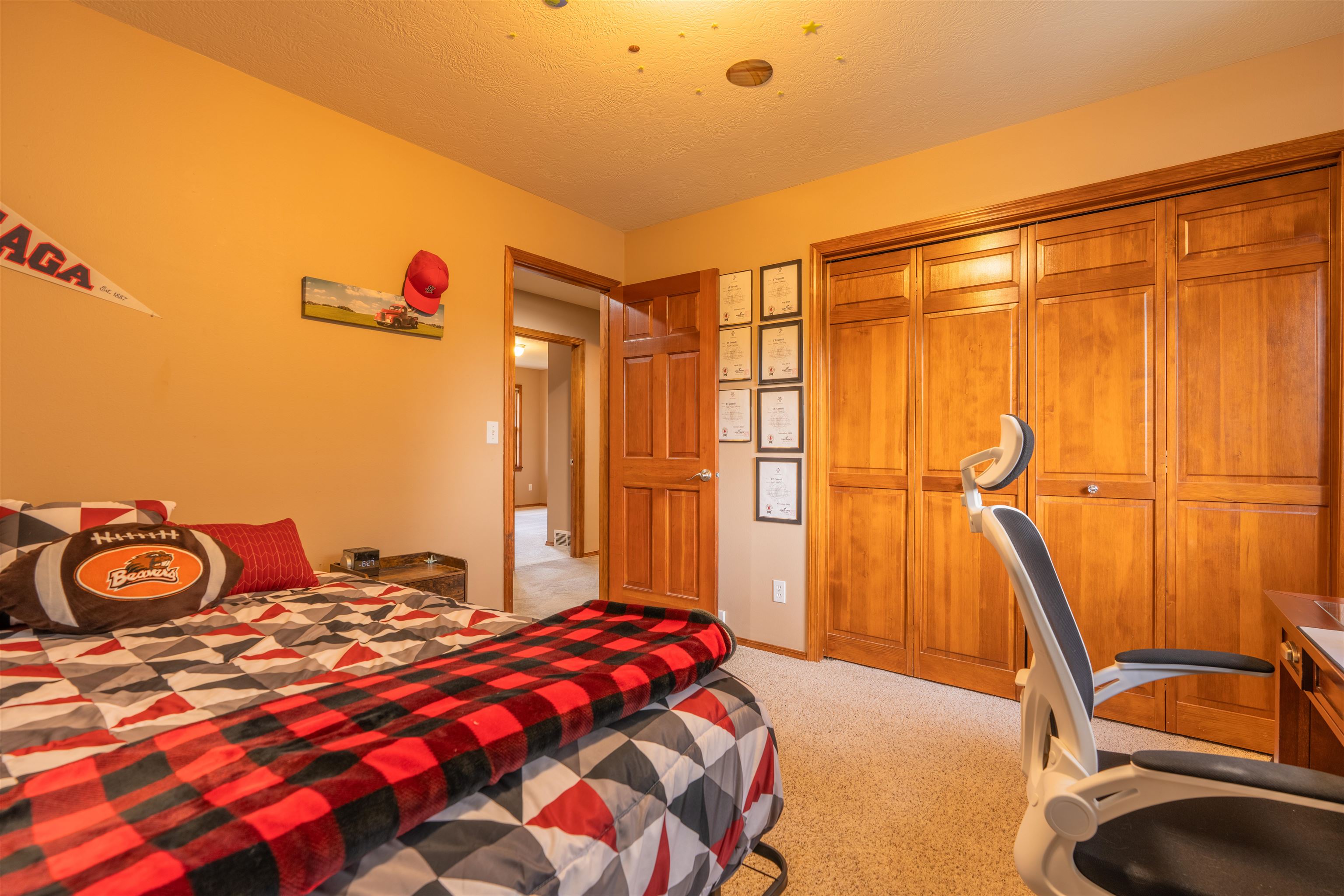 13213 N Whitehouse St