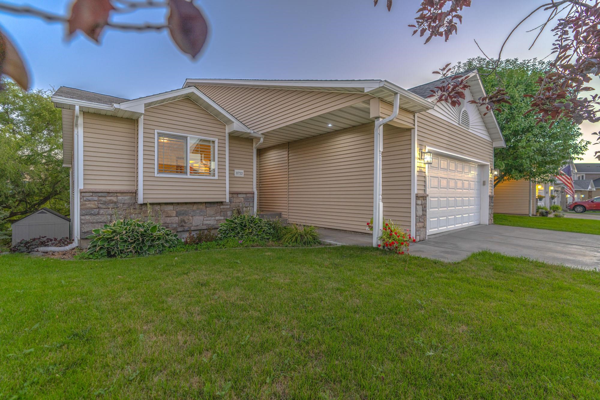 11722 E Jackson Ln