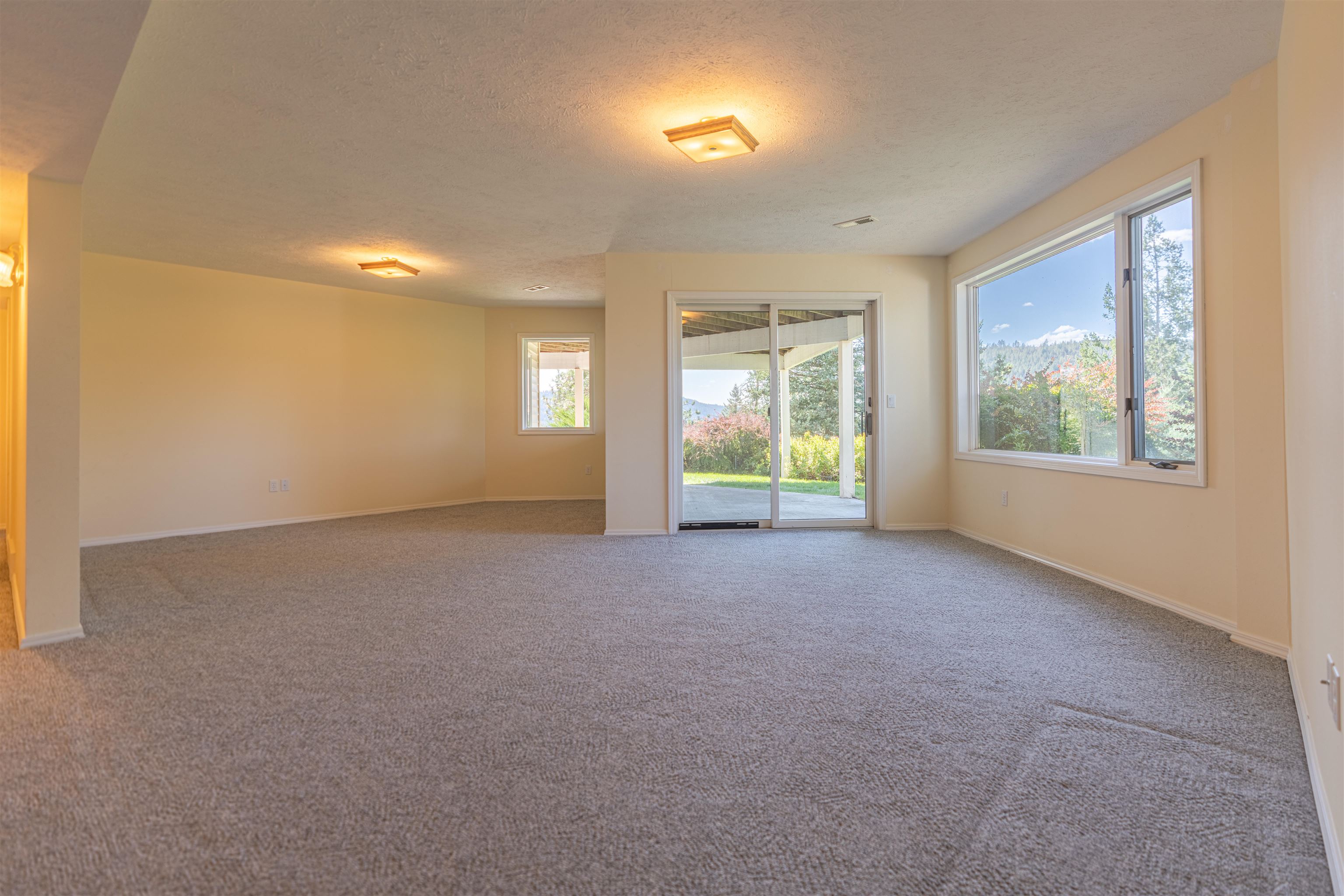 13221 N Howard Ct