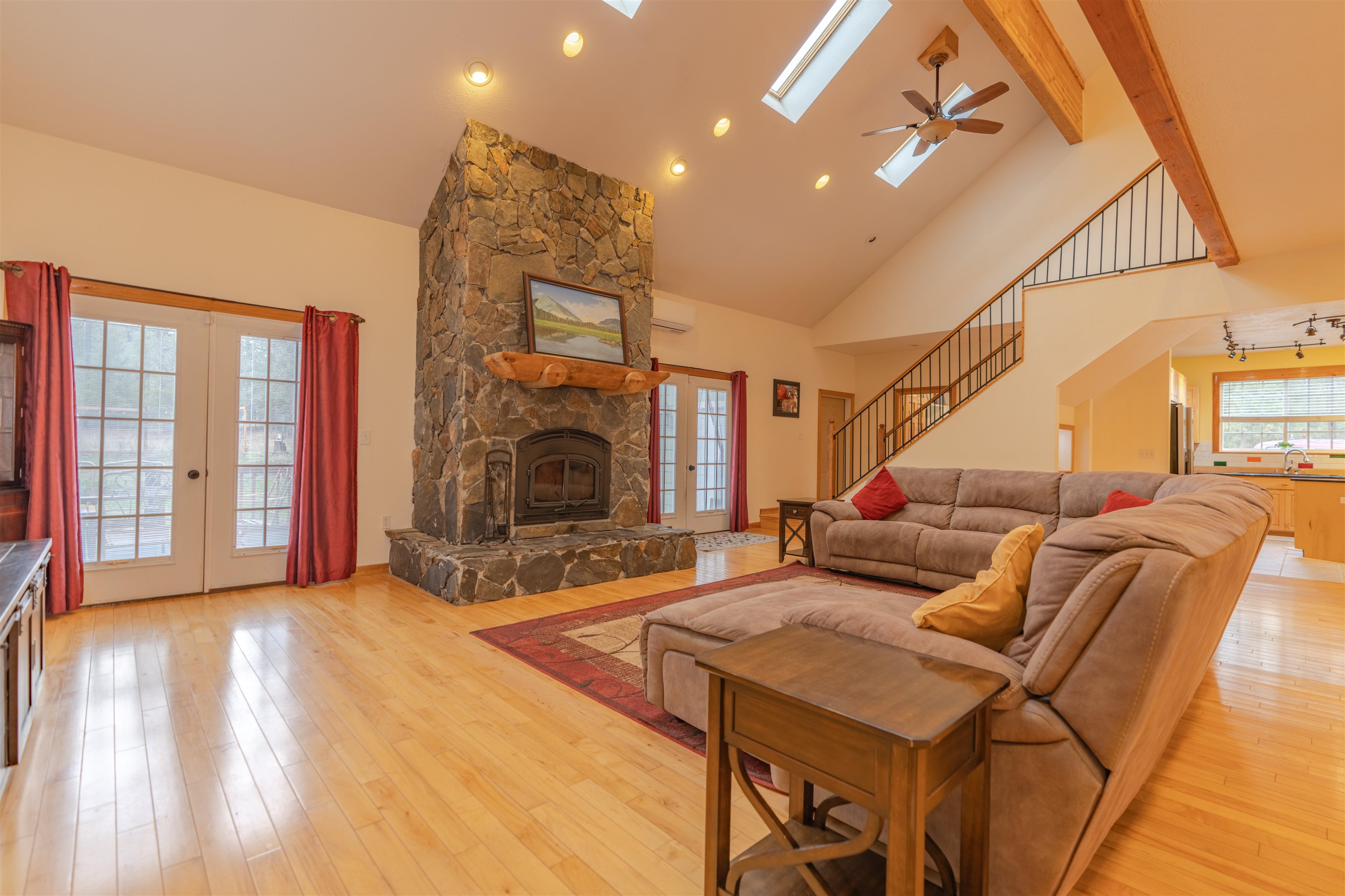 20701 W South Bank Rd