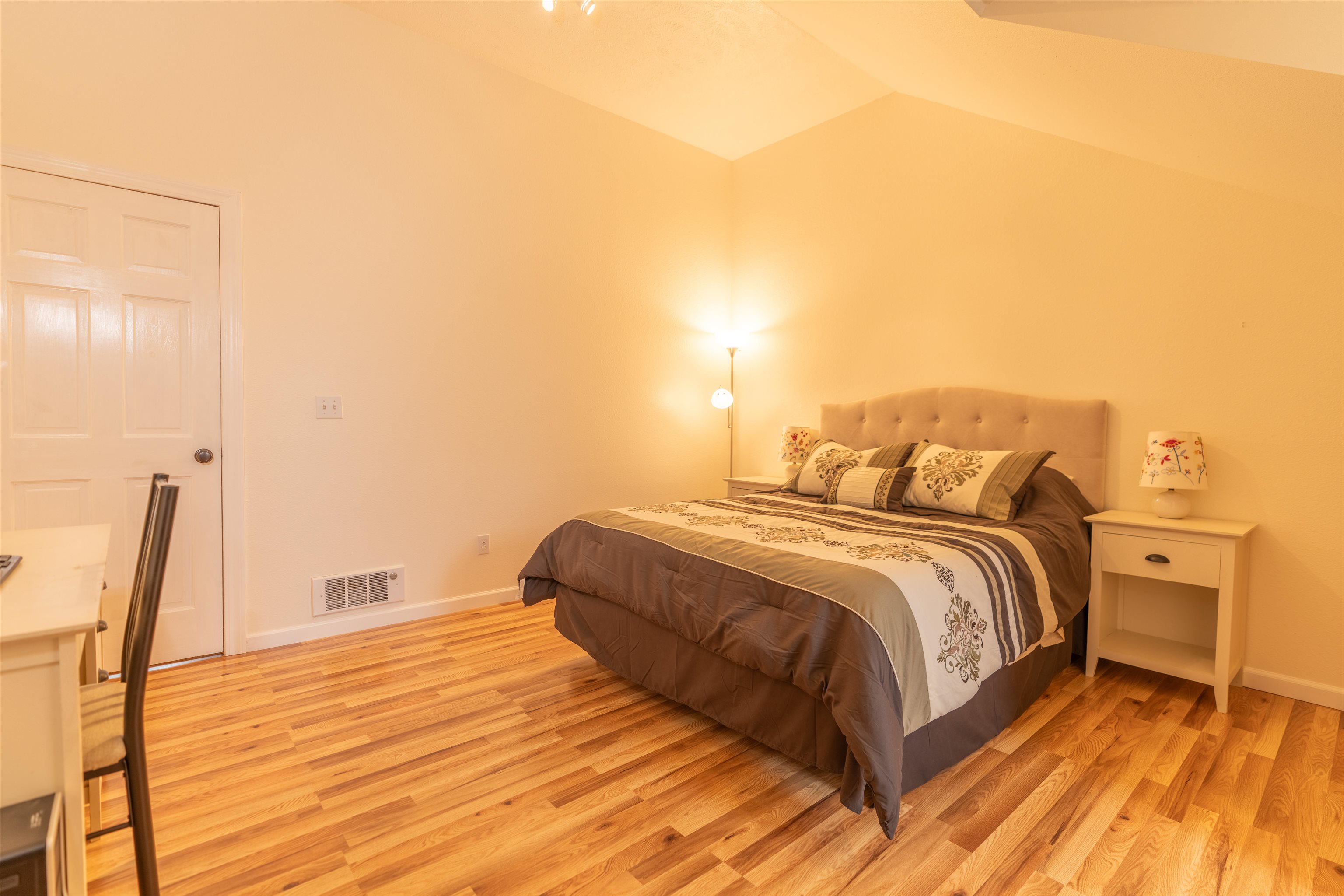 20701 W South Bank Rd