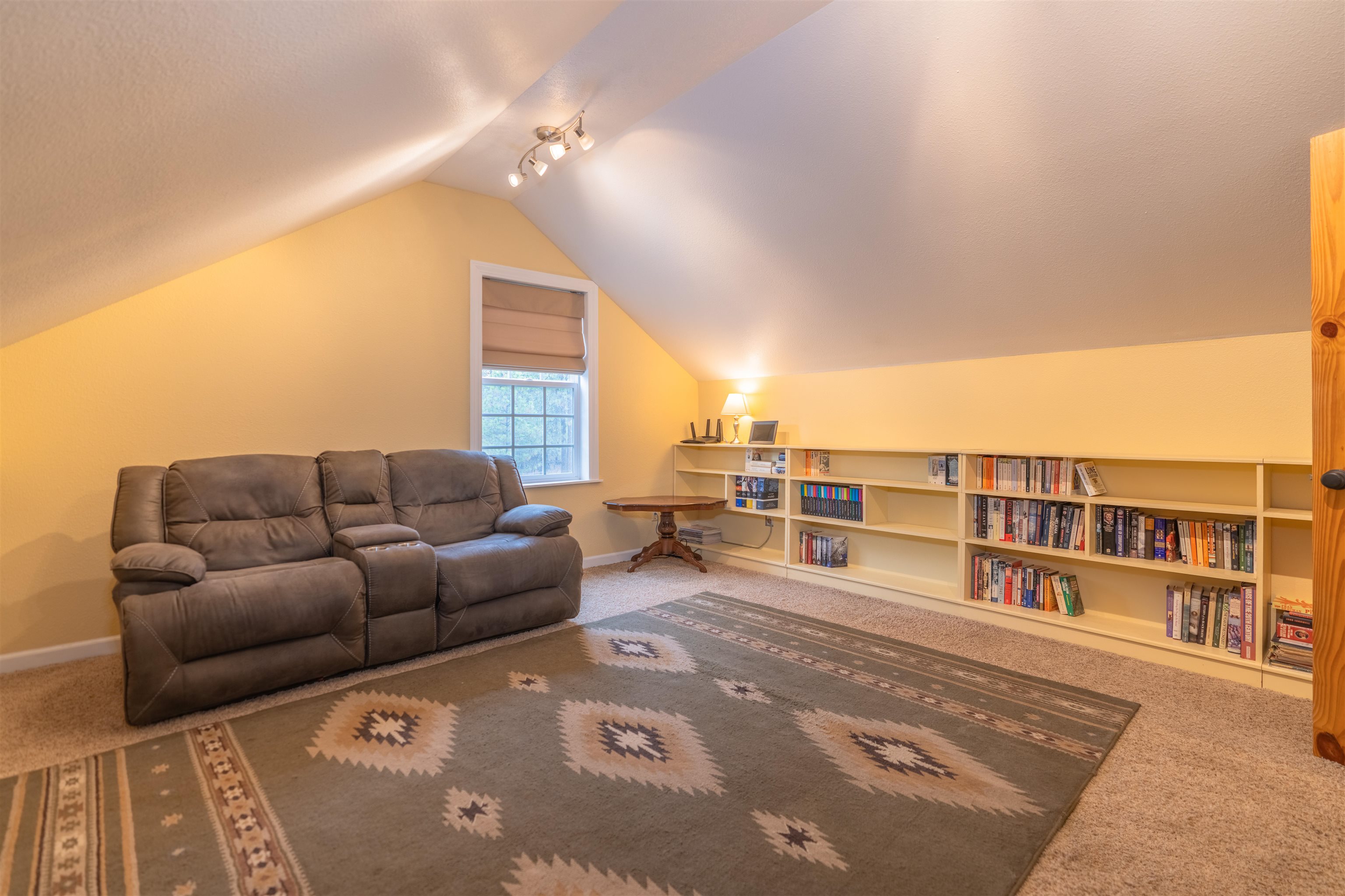 20701 W South Bank Rd