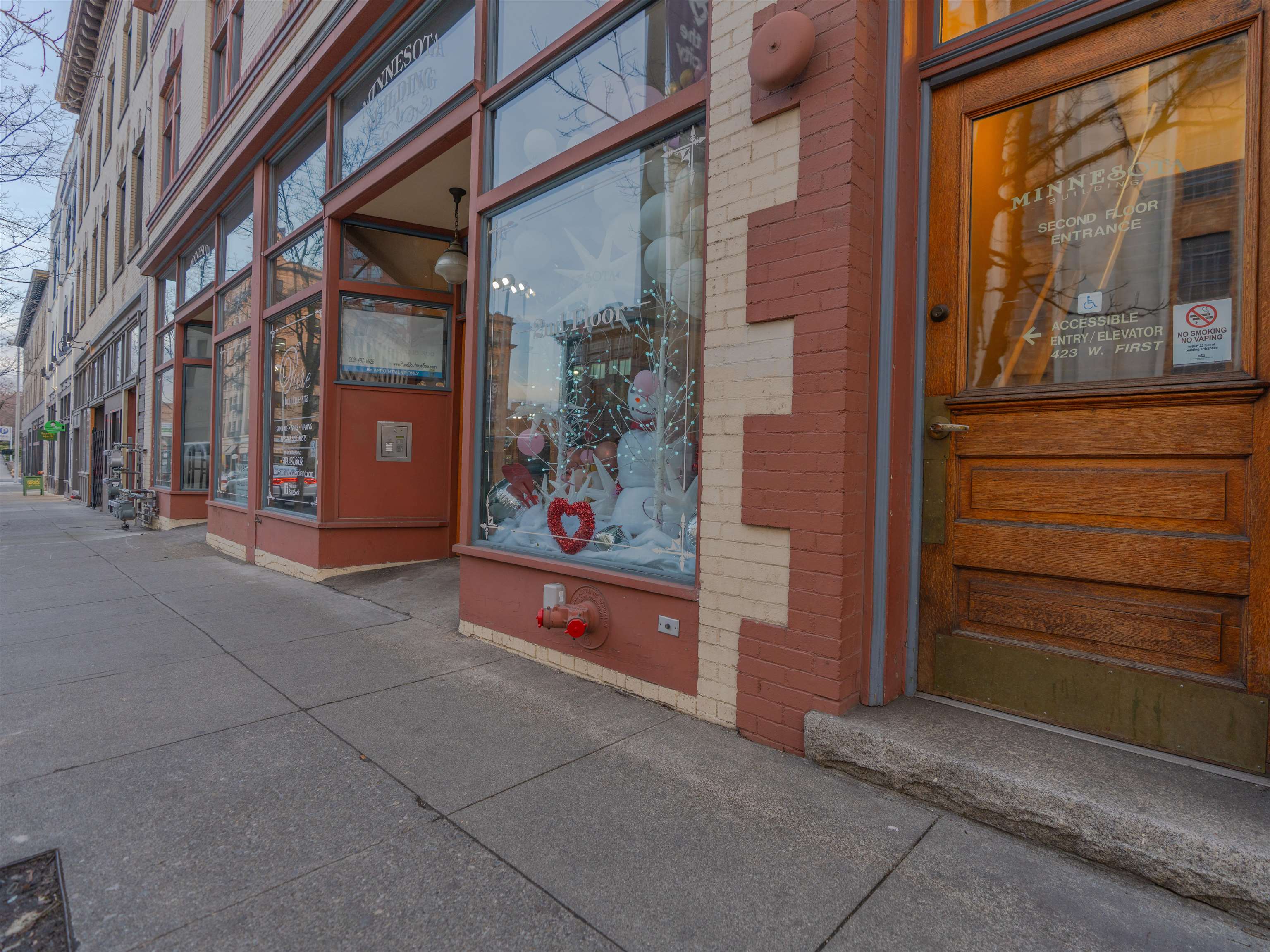 417 W 1st Ave
