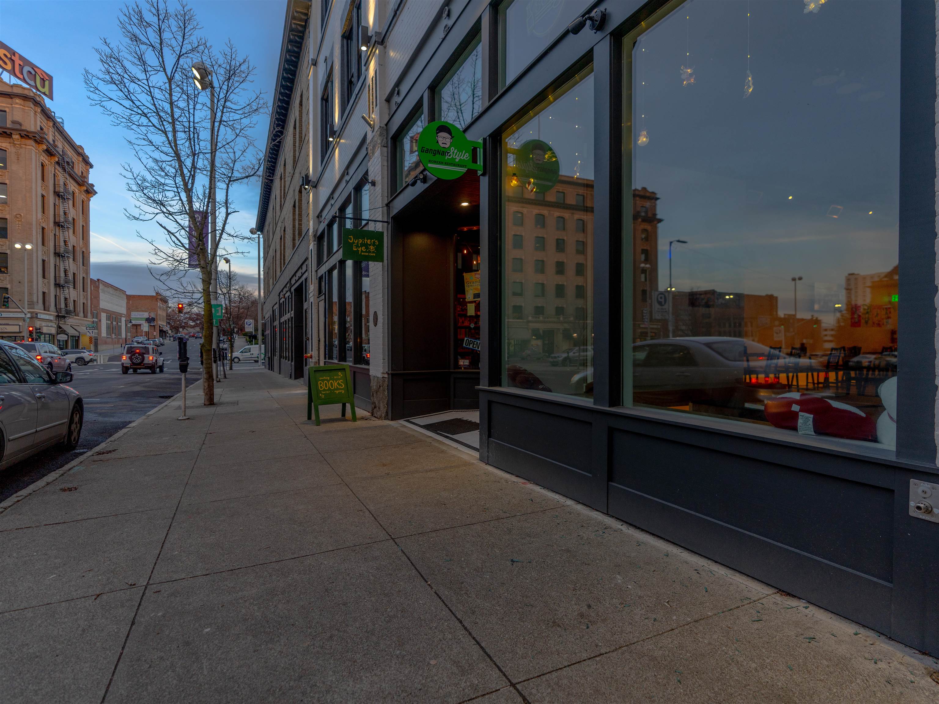 417 W 1st Ave