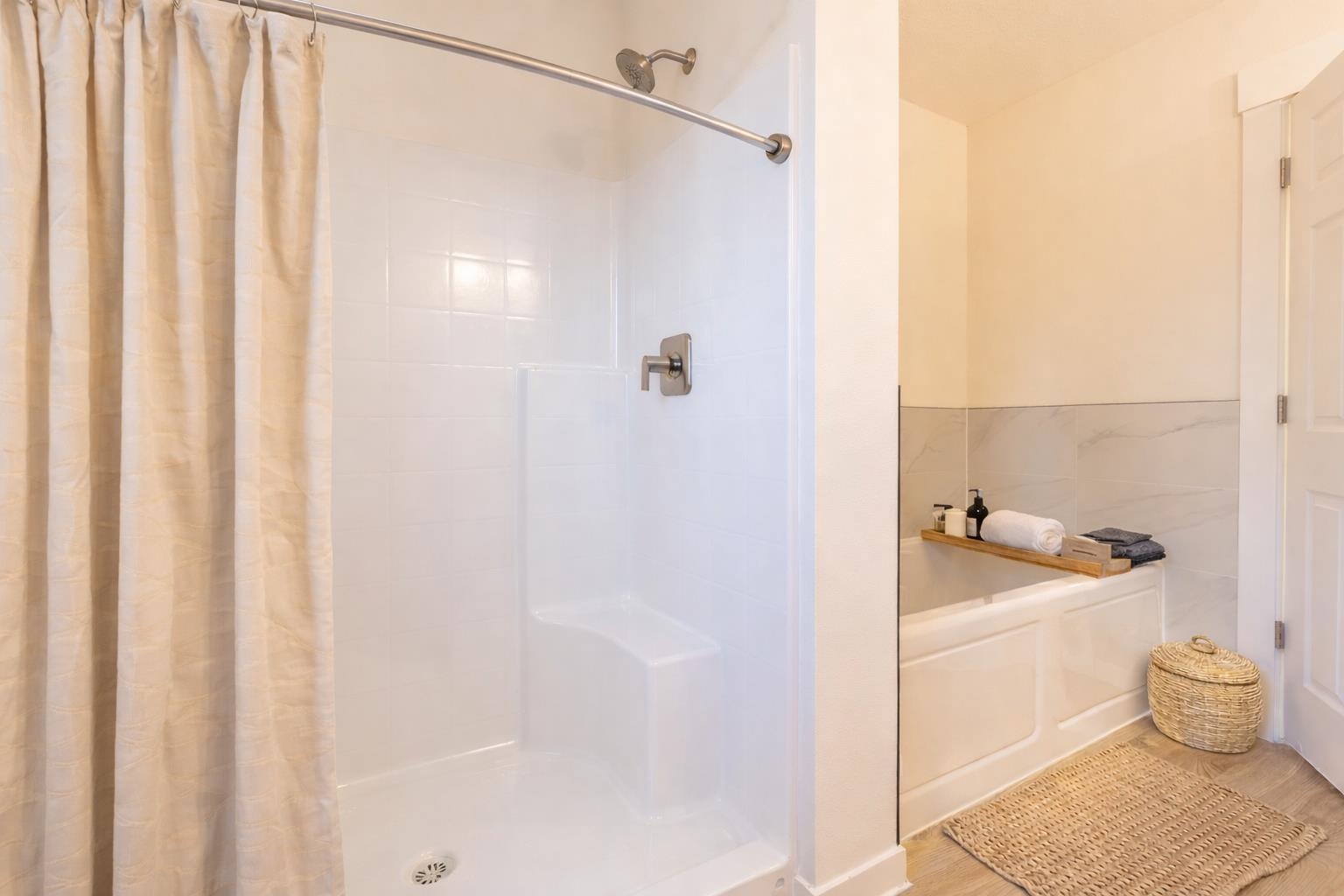 101 S West St & 915 W Main Ave 