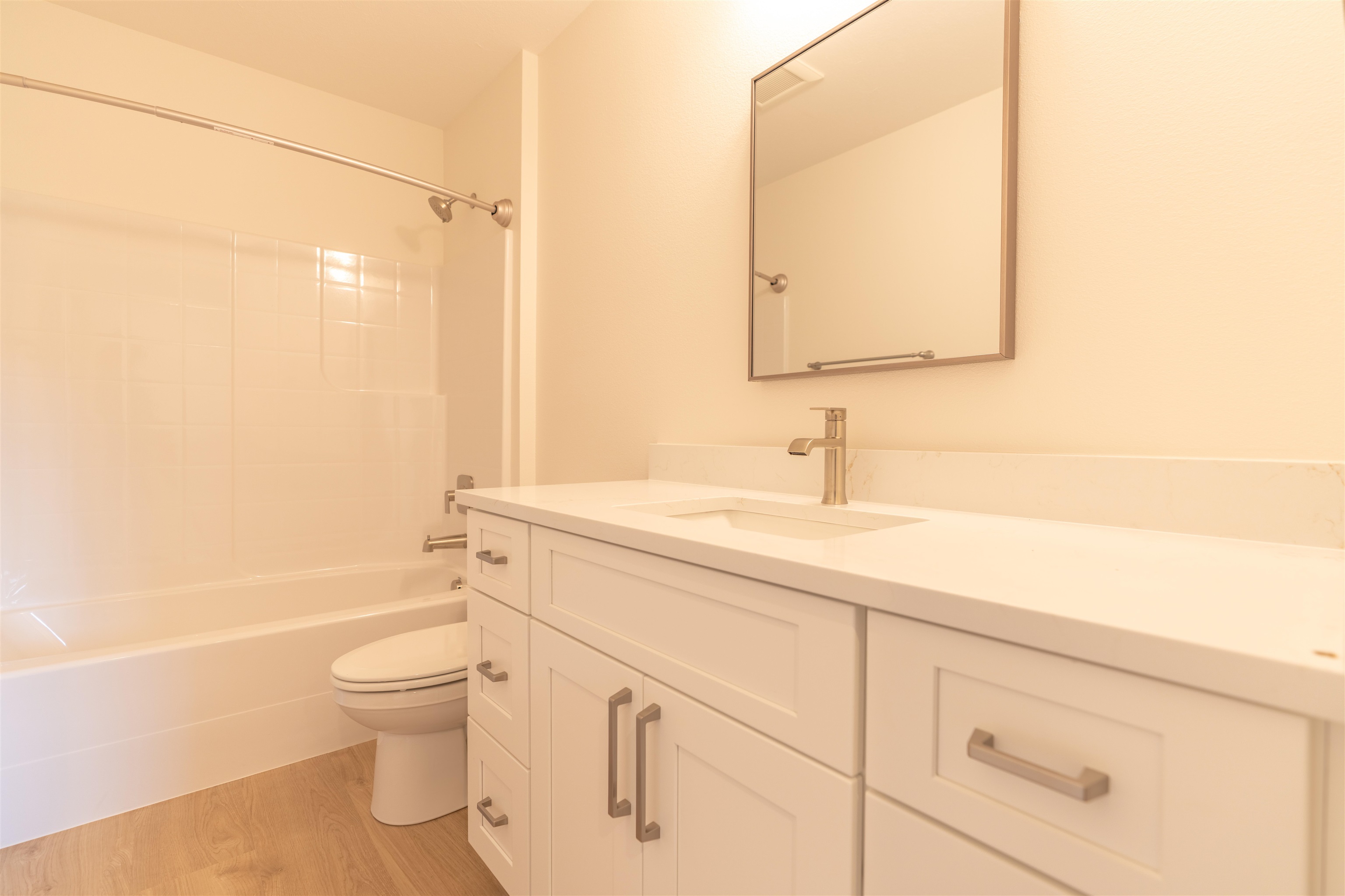 101 S West St & 915 W Main Ave 