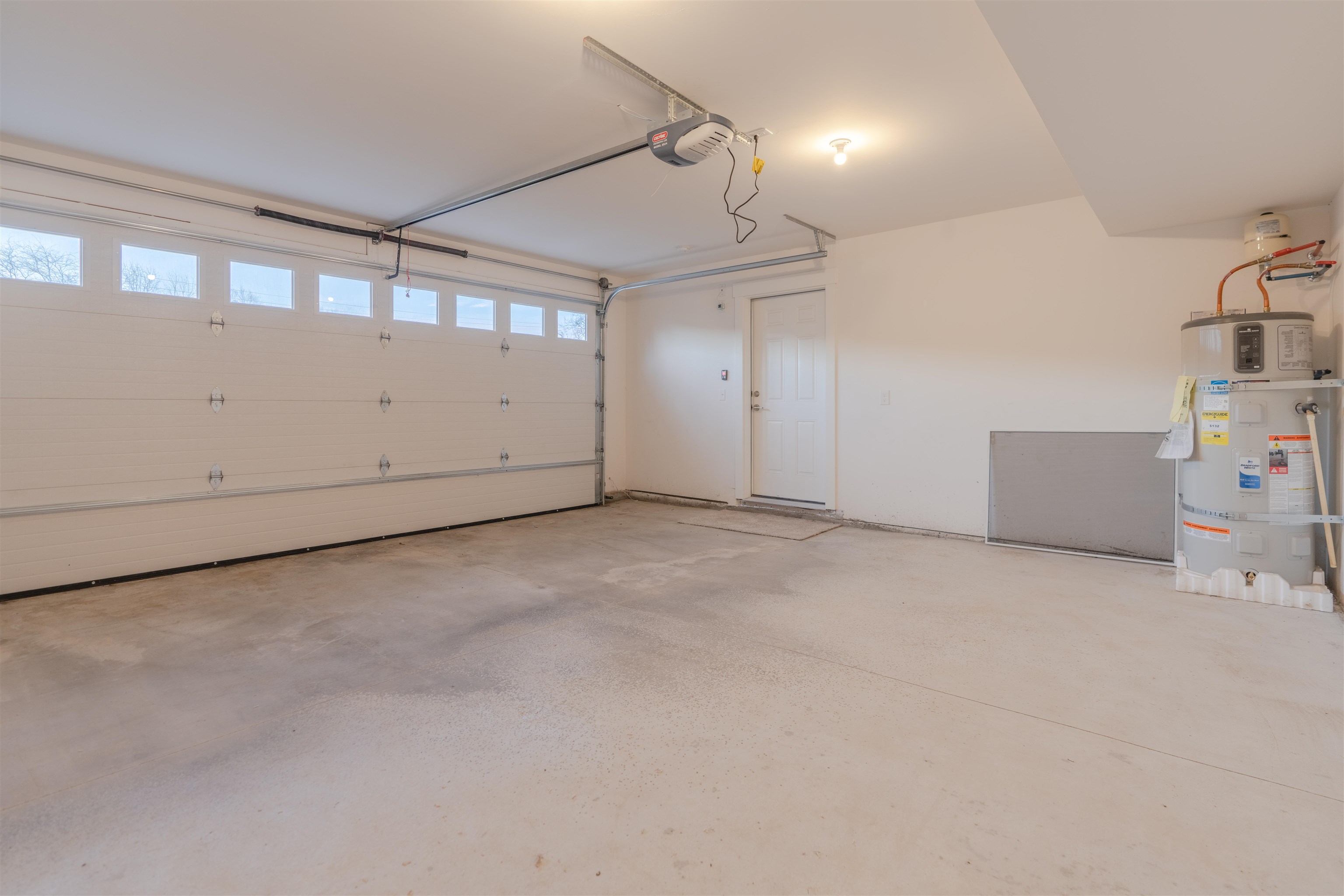 101 S West St & 915 W Main Ave 