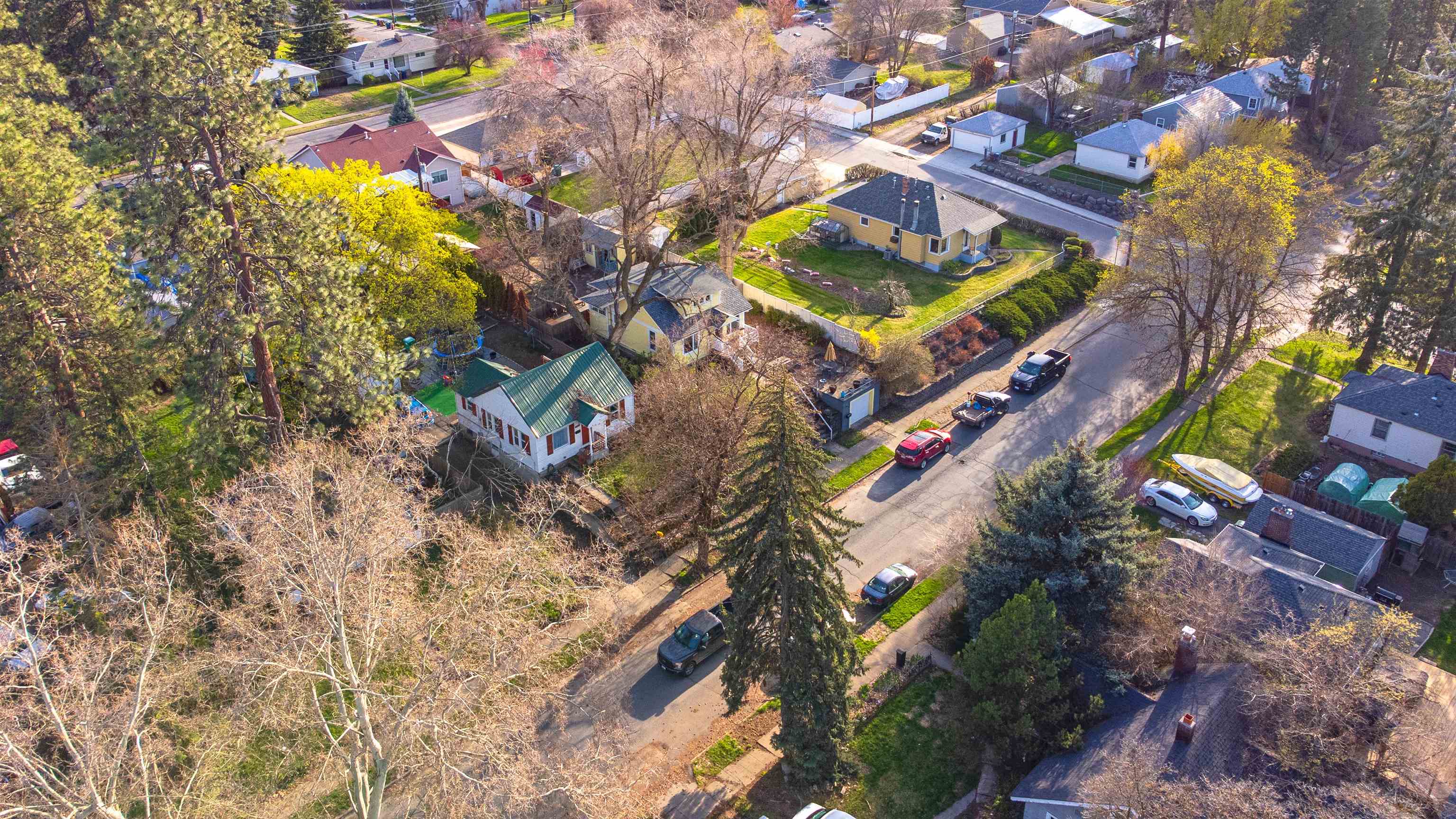 3814 E 9th Ave