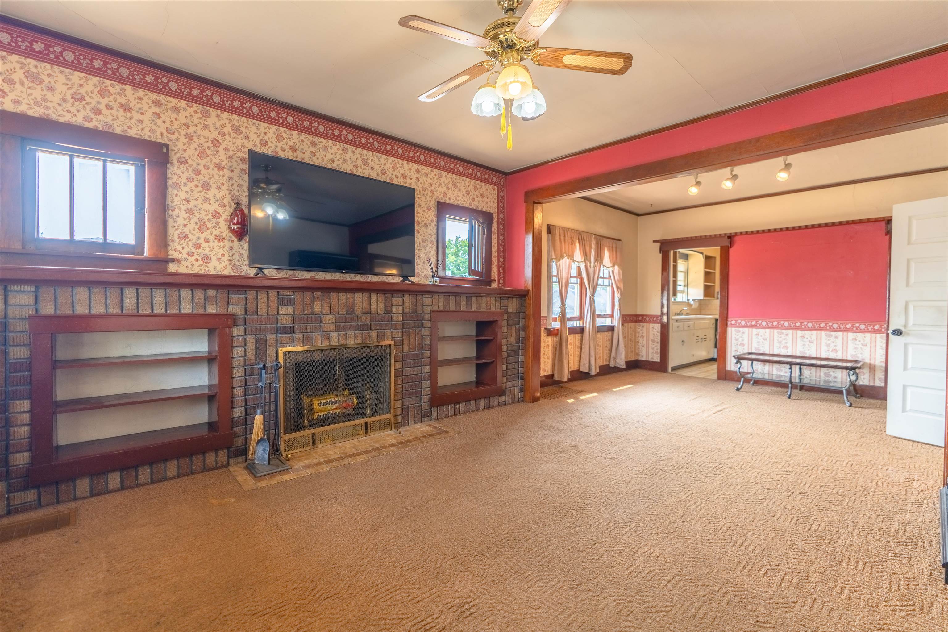 1101 W Garland Ave