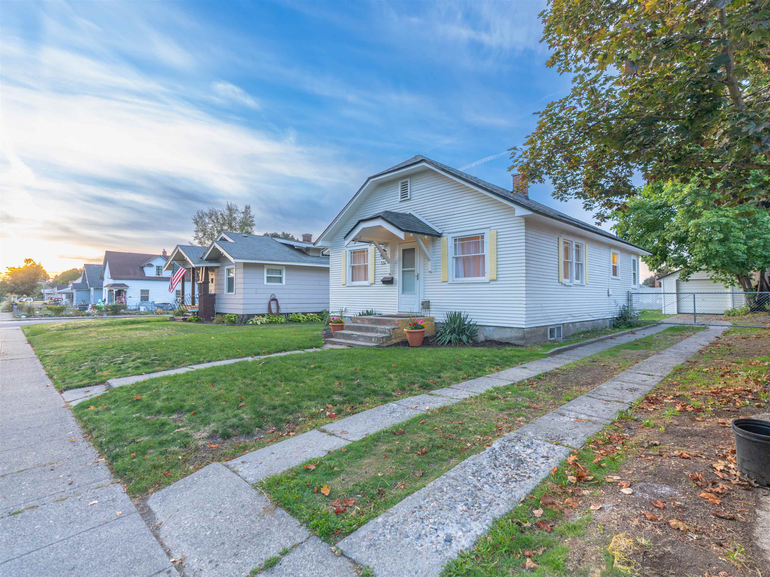 724 E Broad Ave