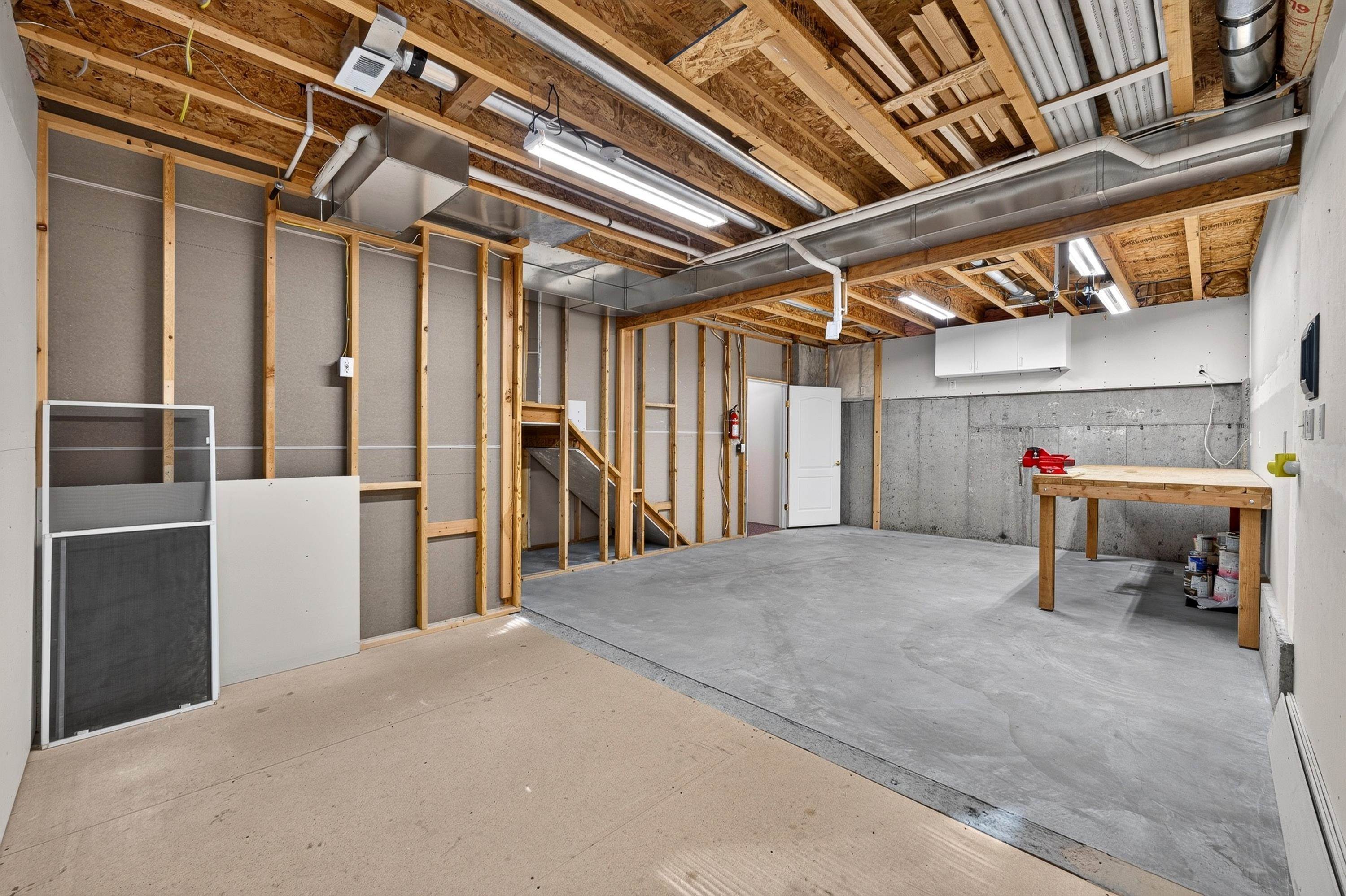 1306 E Blackwood Ln